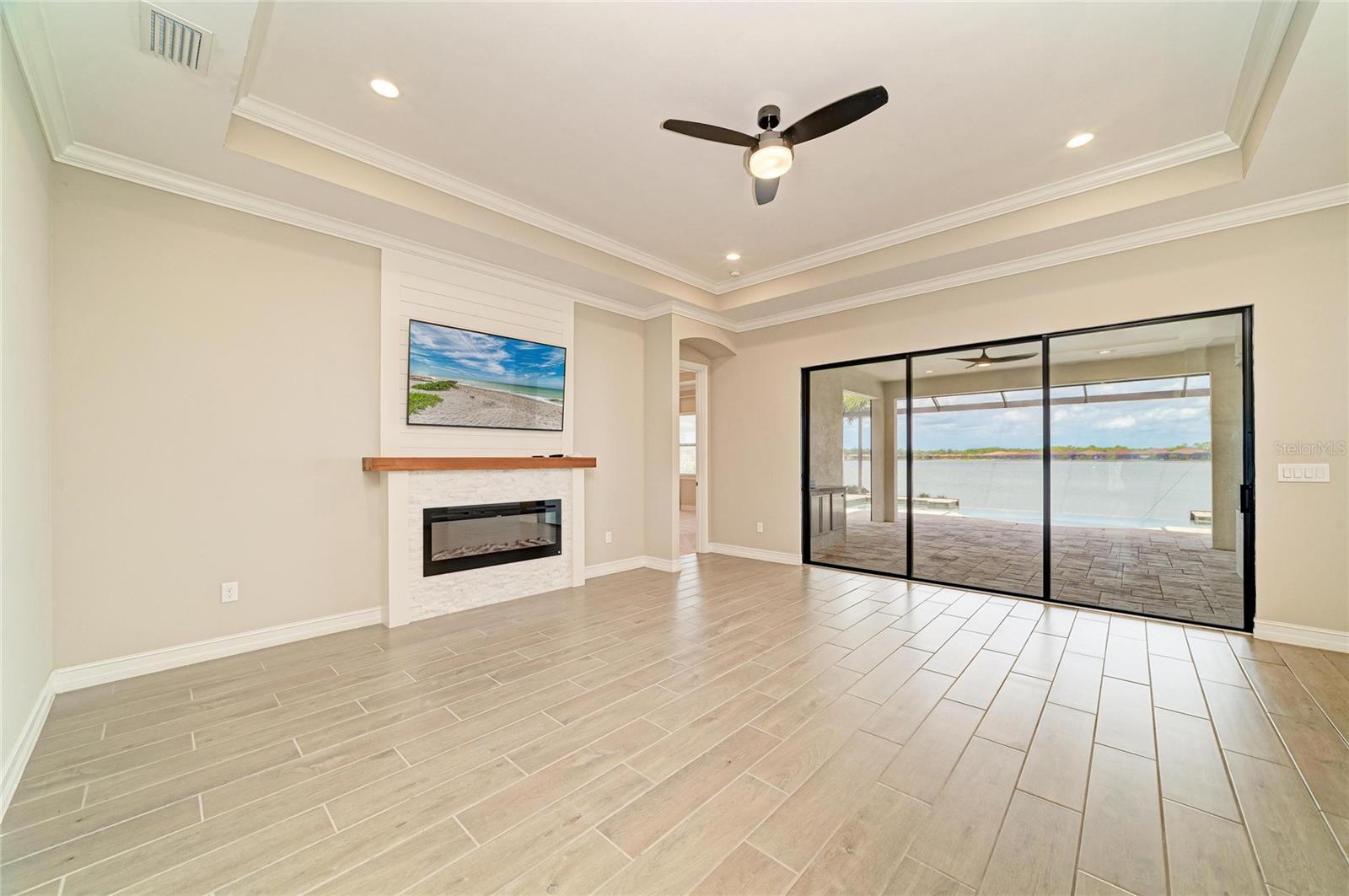 Image 16 of 100 For 259 Toscavilla Boulevard