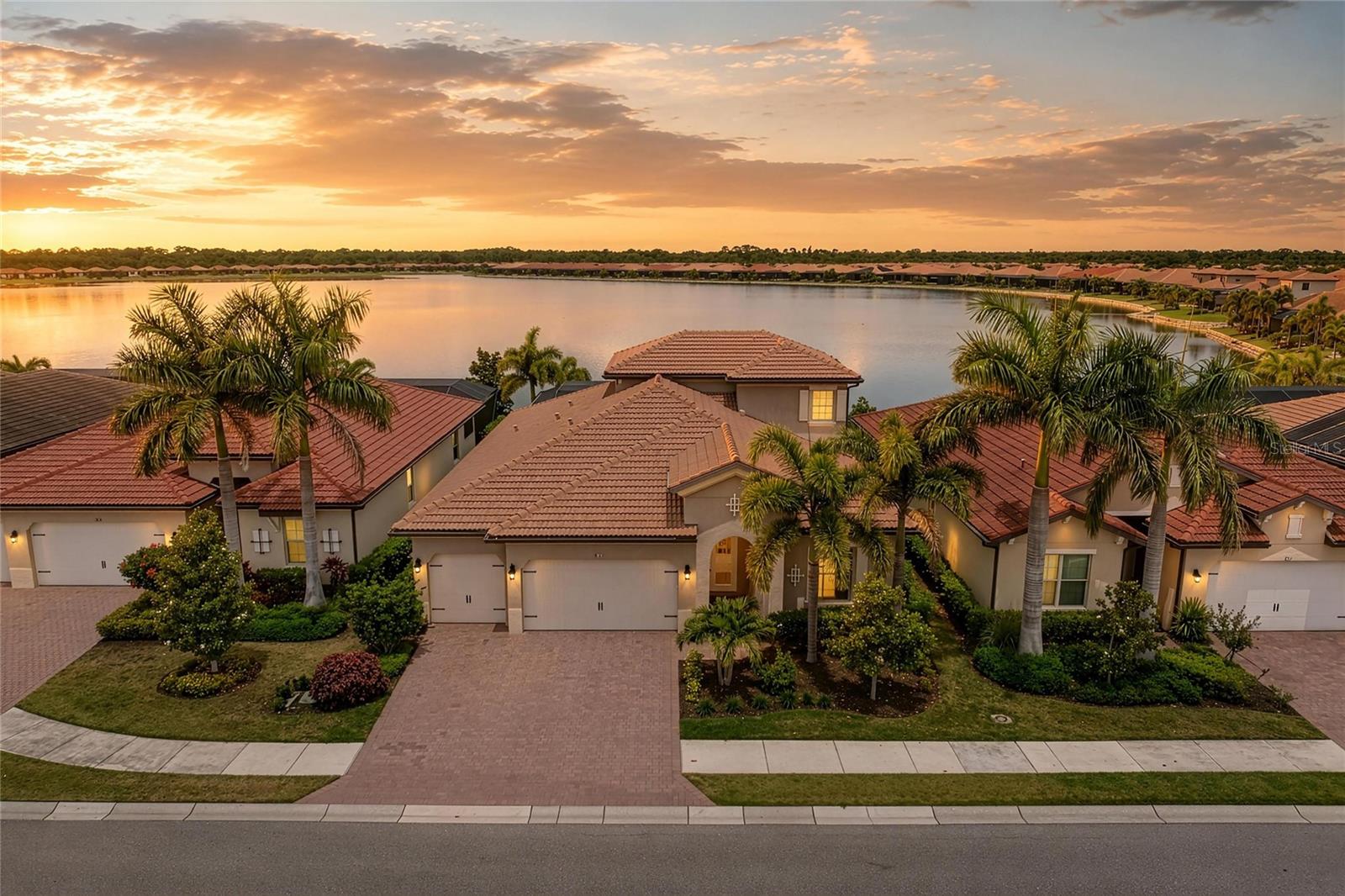 Image 2 of 100 For 259 Toscavilla Boulevard