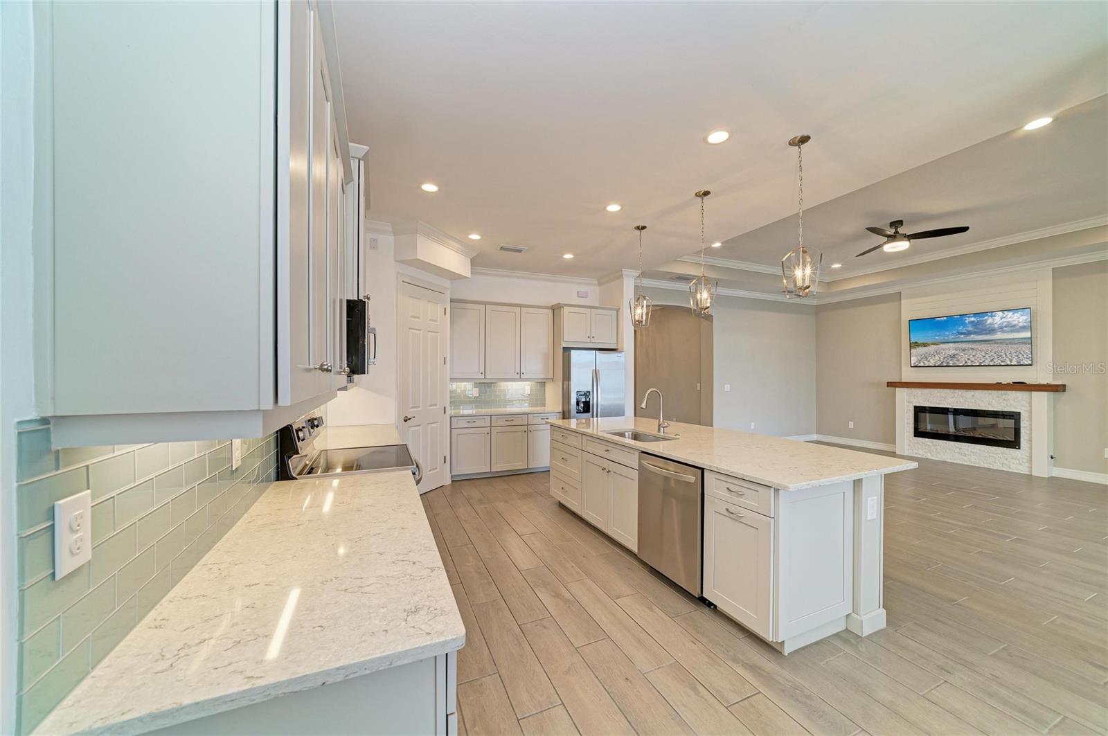 Image 38 of 100 For 259 Toscavilla Boulevard