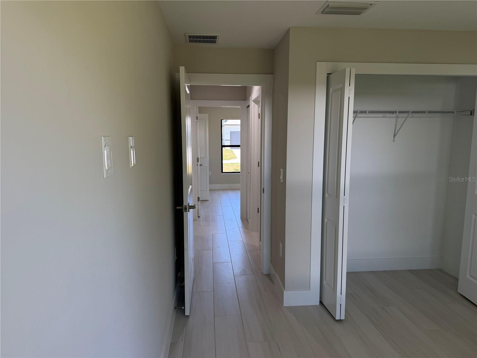 Image 31 of 37 For 23367 Mayville Avenue