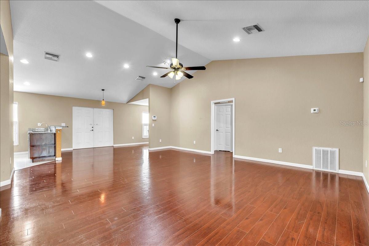 Image 18 of 58 For 7235 Stacy Lane