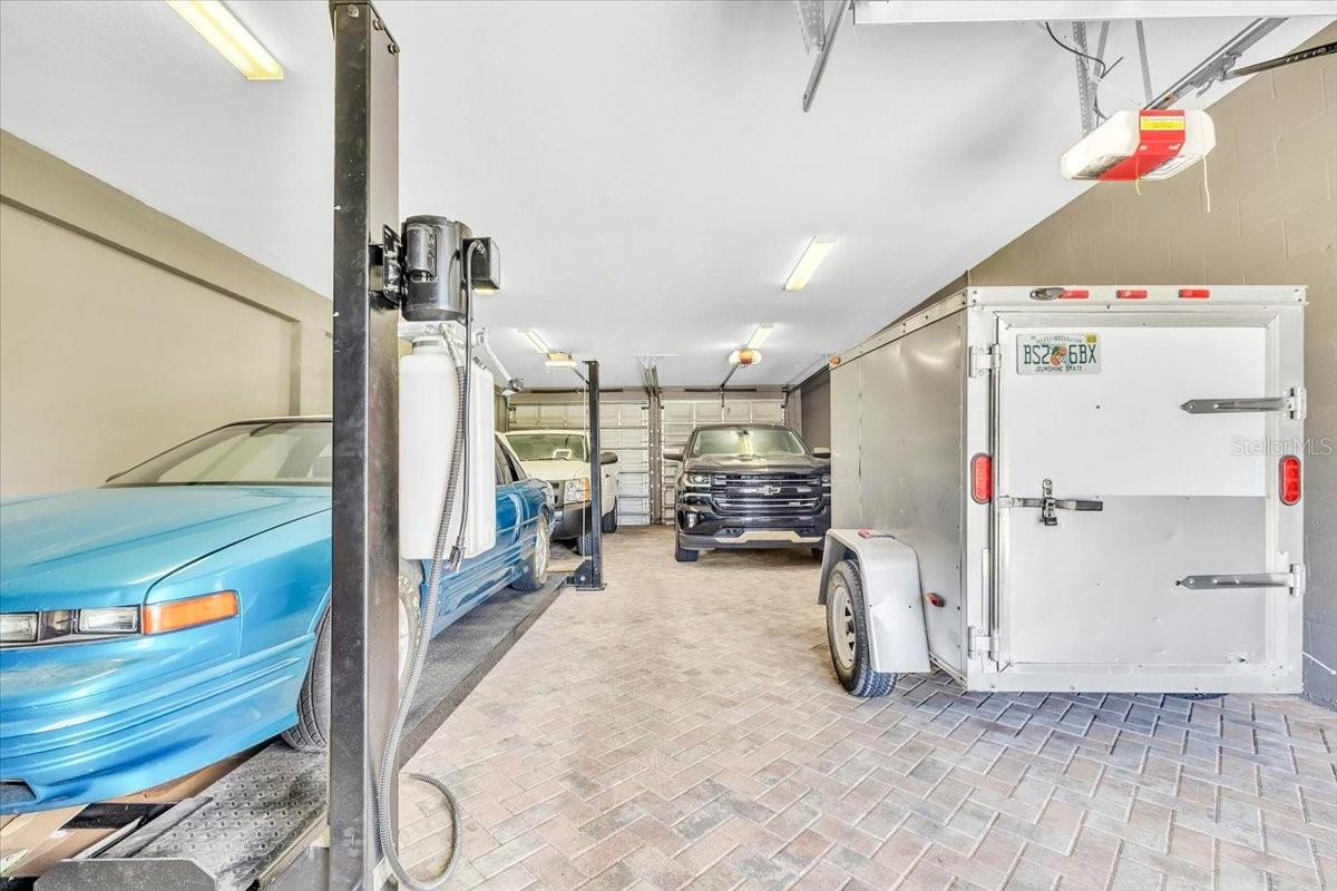 Image 4 of 58 For 7235 Stacy Lane