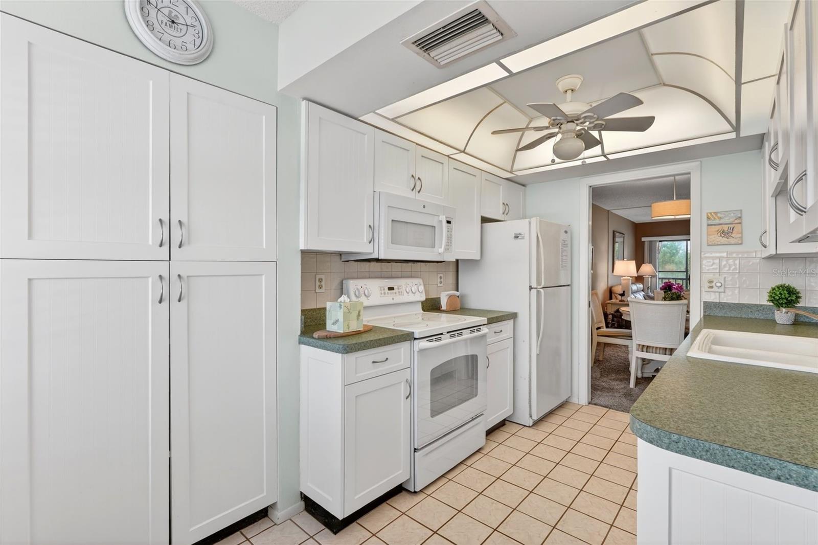 Image 10 of 45 For 505 30th Avenue W E303