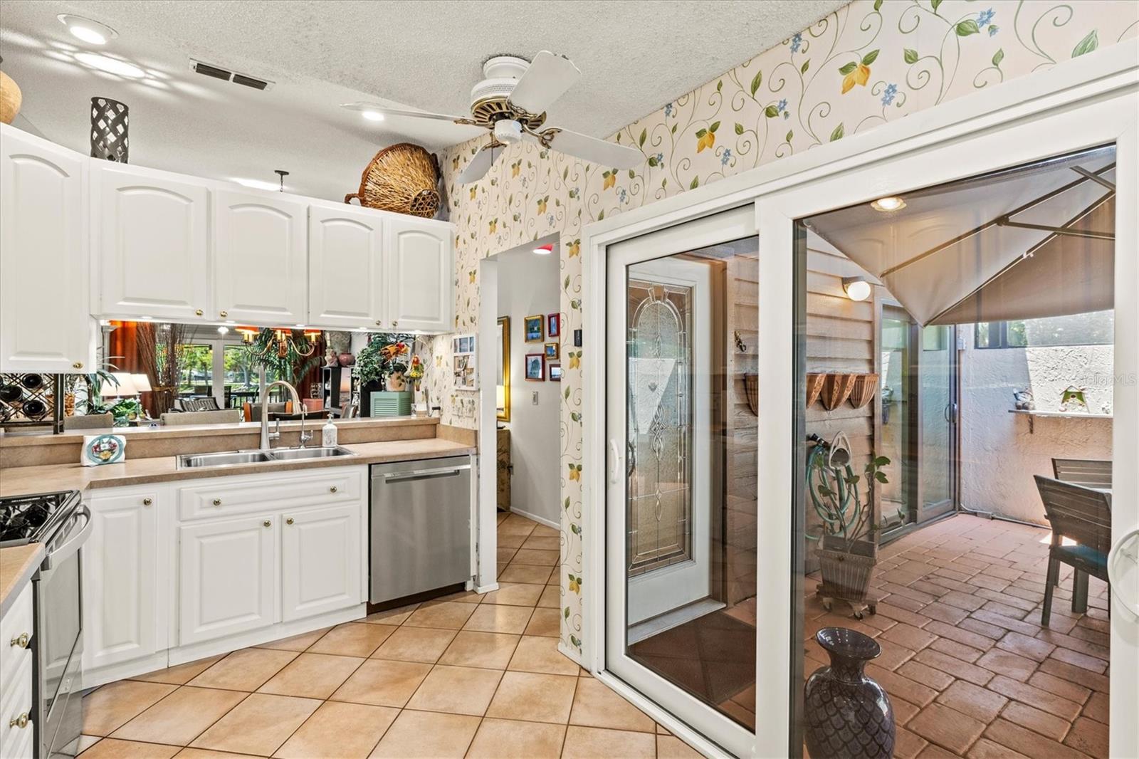 Image 12 of 65 For 4612 Park Lake Terrace N