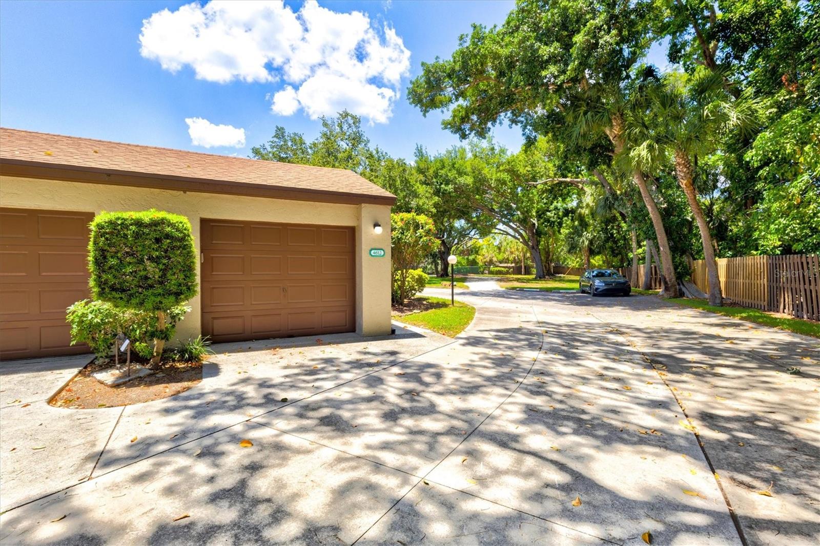 Image 4 of 65 For 4612 Park Lake Terrace N