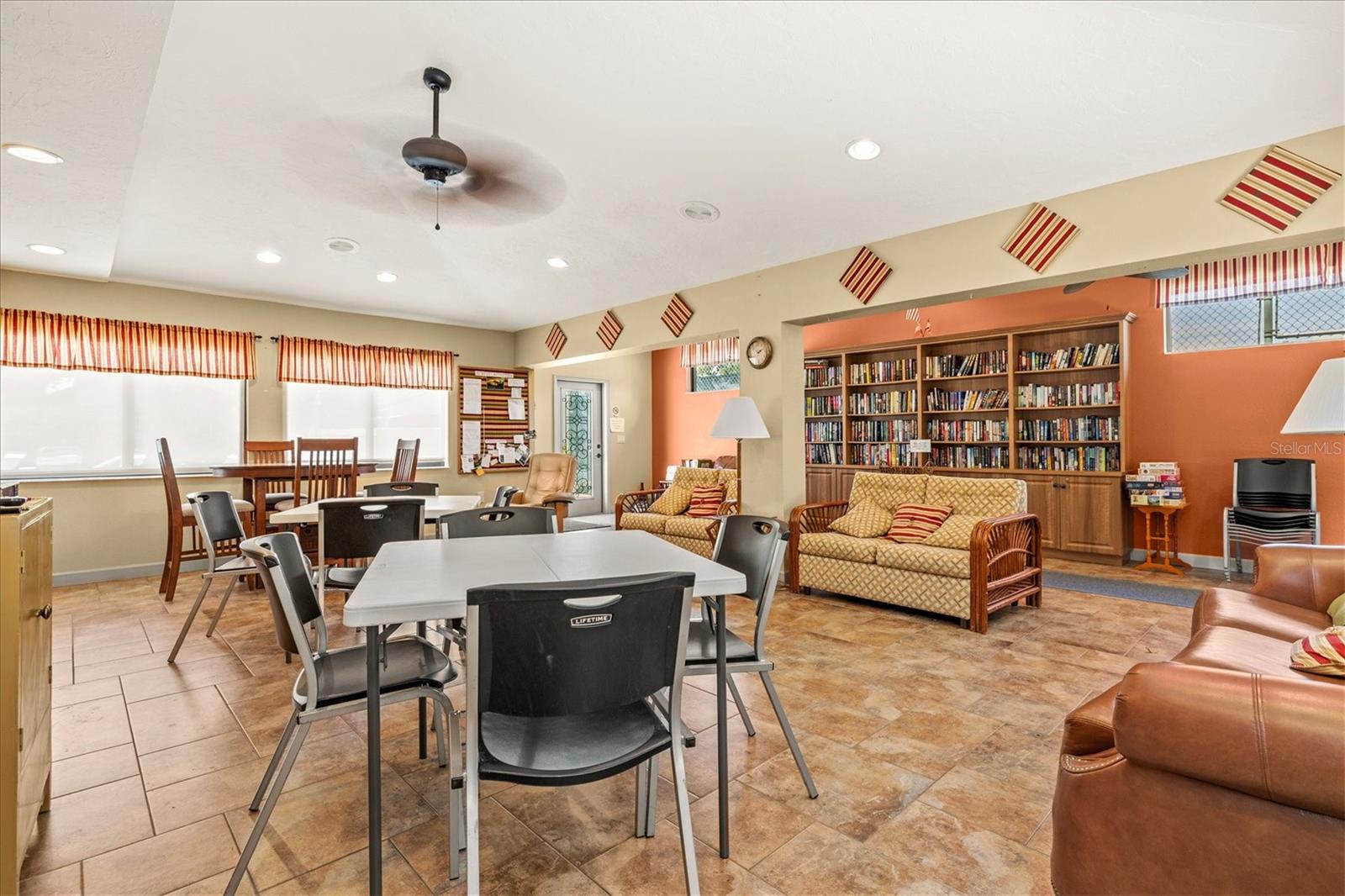 Image 49 of 65 For 4612 Park Lake Terrace N