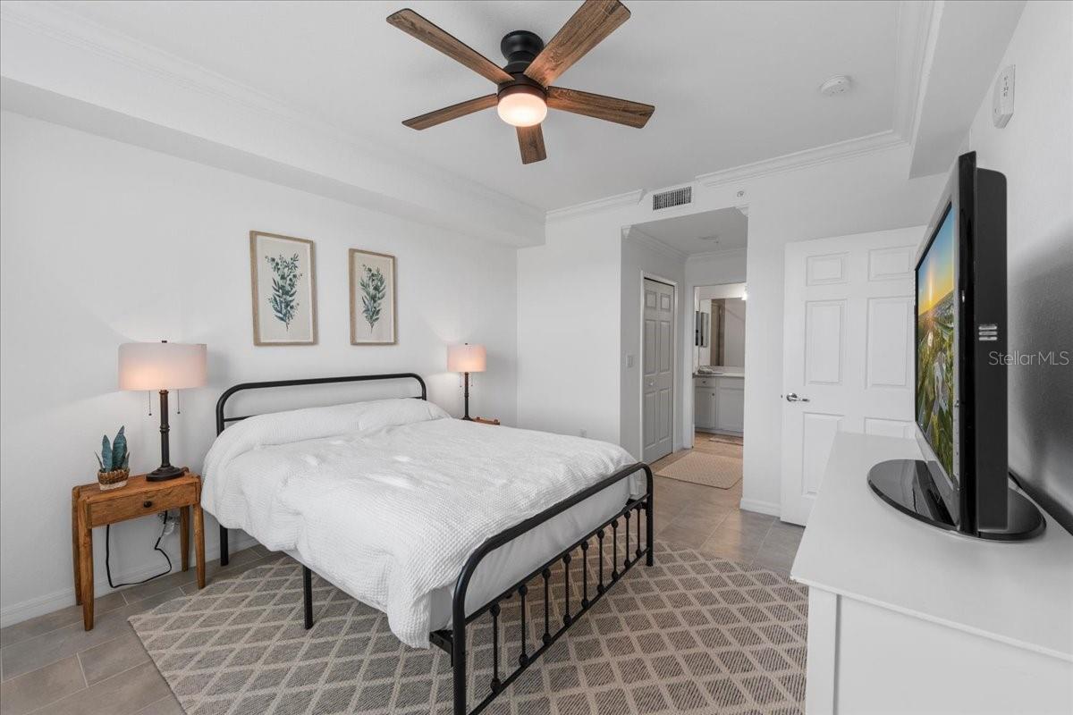 Image 12 of 23 For 18114 Gawthrop Drive 304