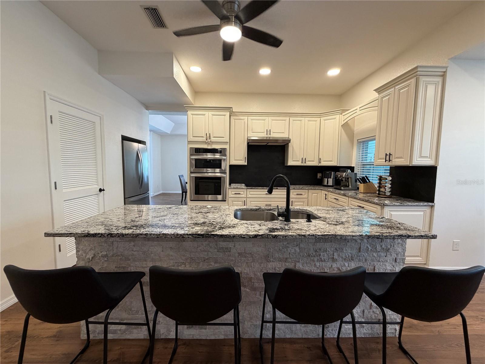 Image 2 of 43 For 2966 Post Rock Court
