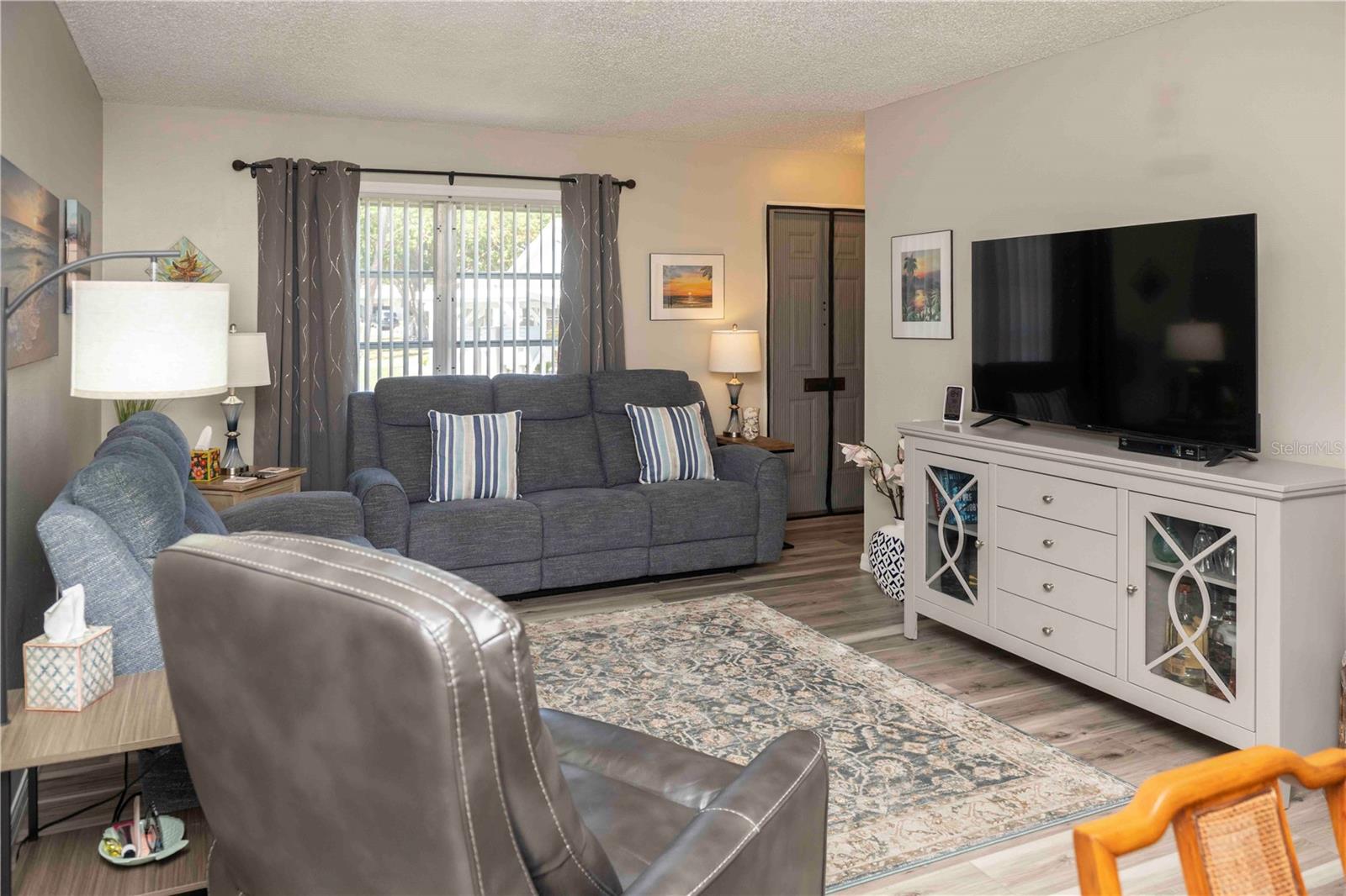 Image 4 of 25 For 6024 Coral Way