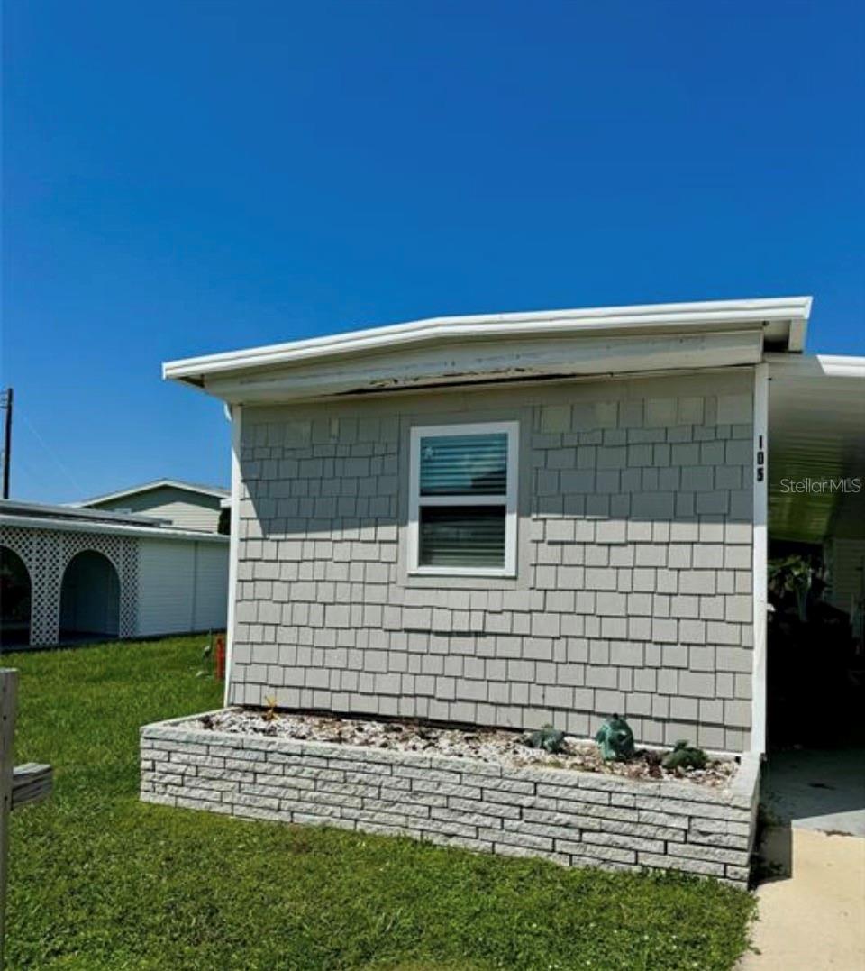 Details for 105 Del Rio Drive, PALMETTO, FL 34221