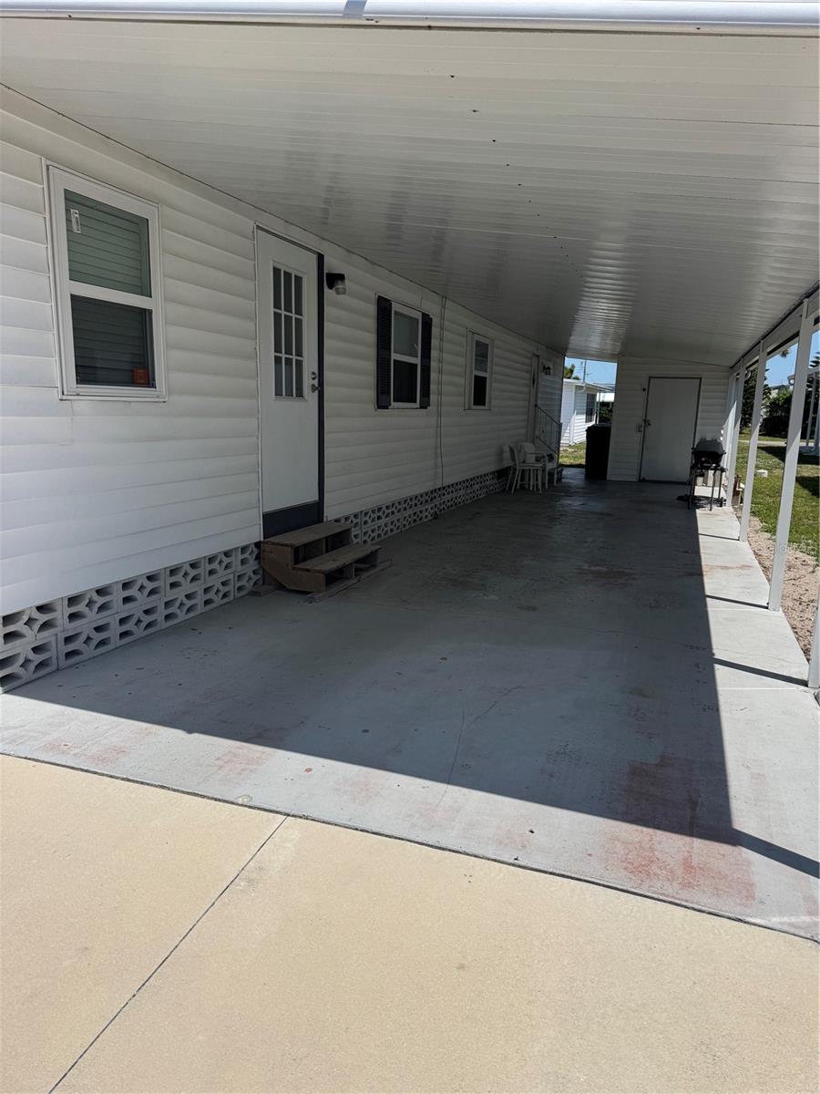 Image 2 of 20 For 105 Del Rio Drive