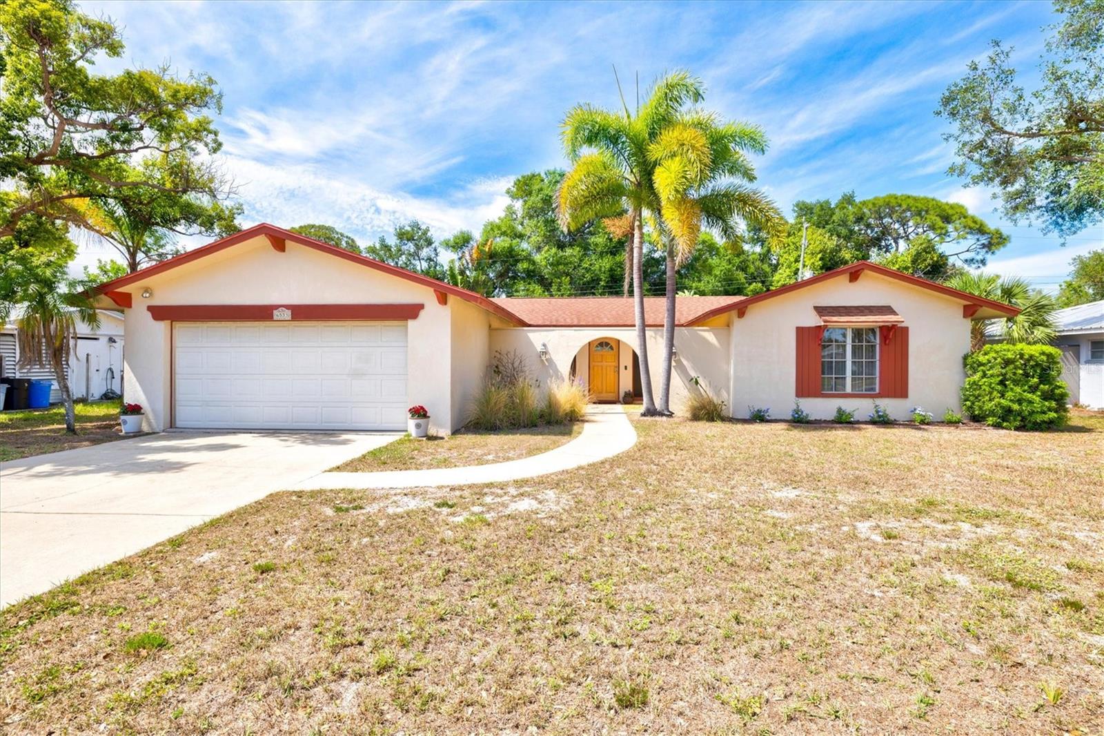 Image 6 of 91 For 6533 Bowline Drive