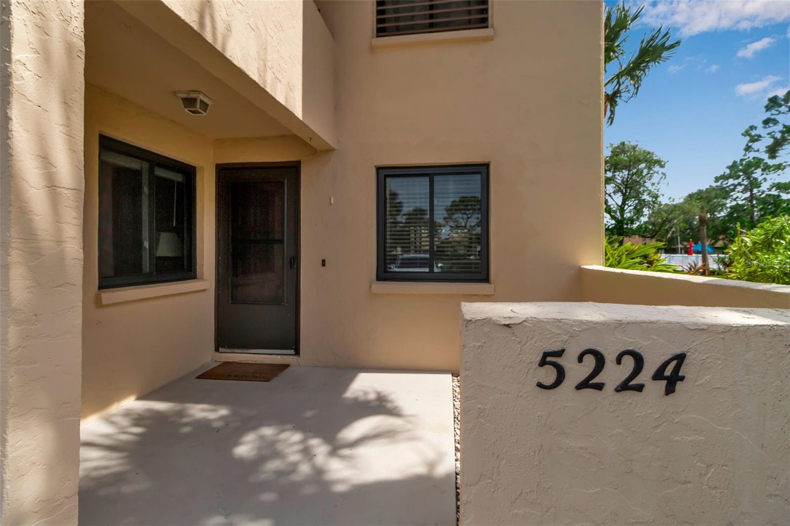 Image 4 of 34 For 5224 Lake Village Drive 67