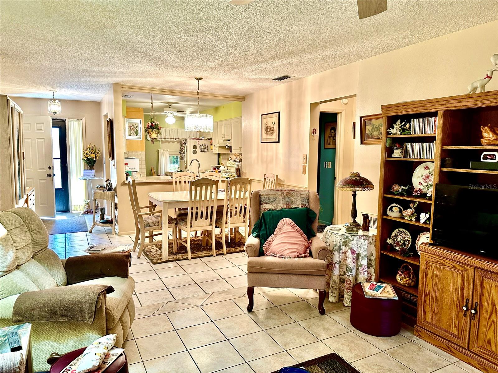 Image 14 of 52 For 3332 Tallywood Court 7086
