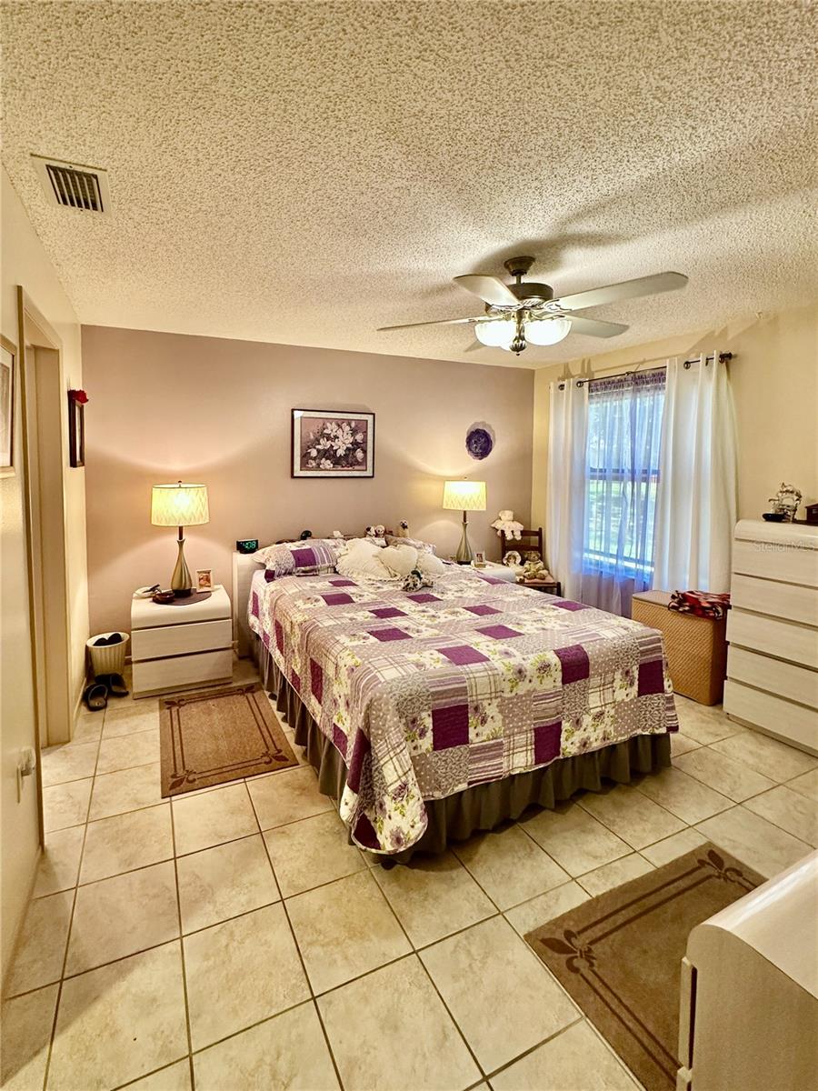Image 17 of 52 For 3332 Tallywood Court 7086