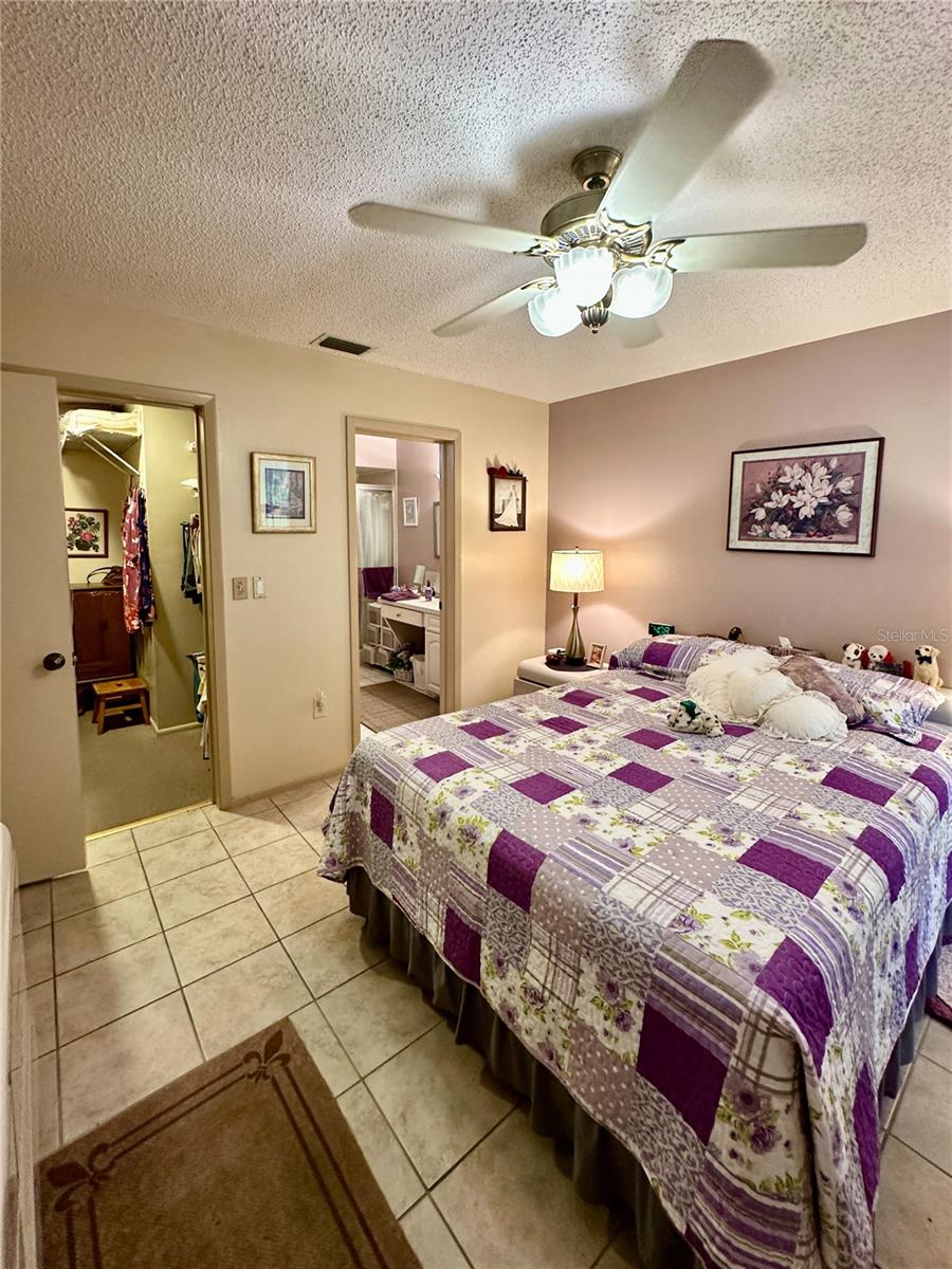Image 18 of 52 For 3332 Tallywood Court 7086