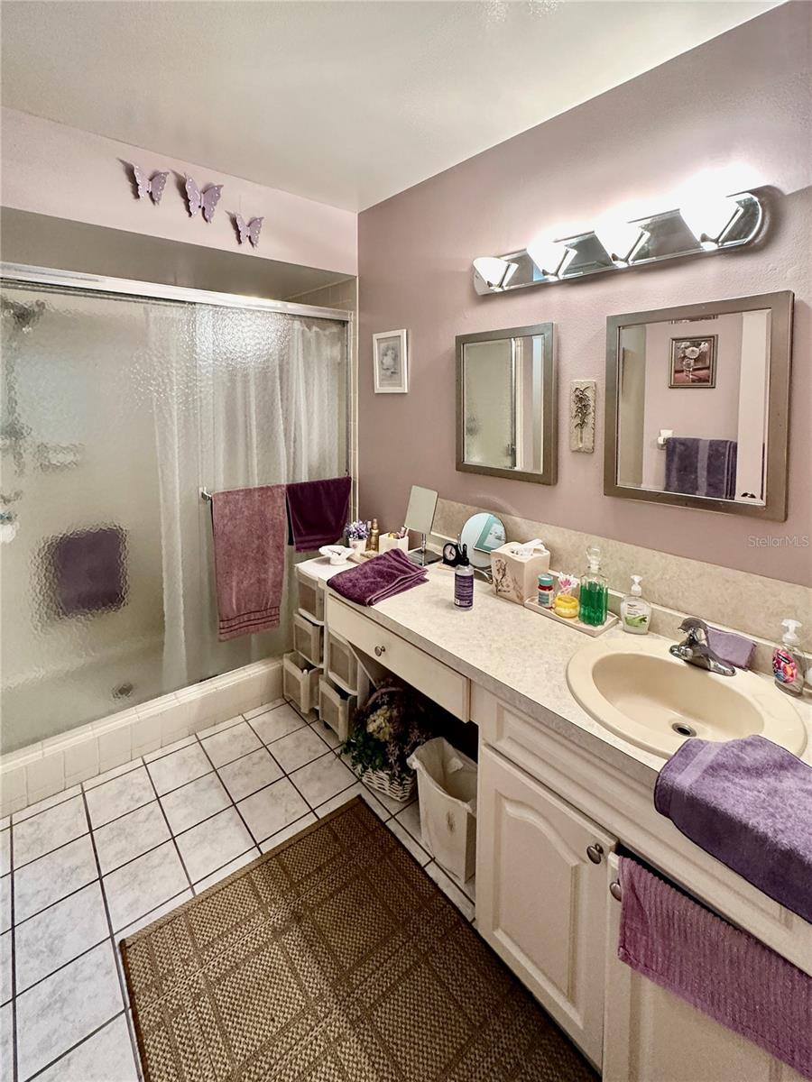 Image 22 of 52 For 3332 Tallywood Court 7086
