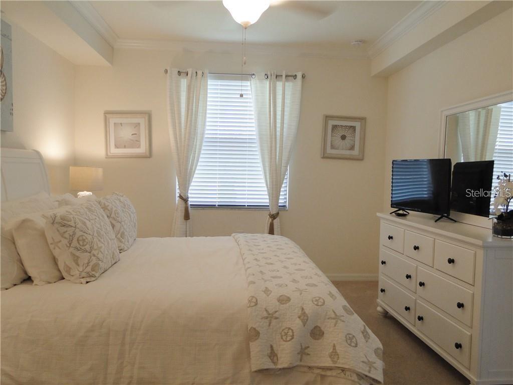 Image 15 of 39 For 16804 Vardon Terrace 105