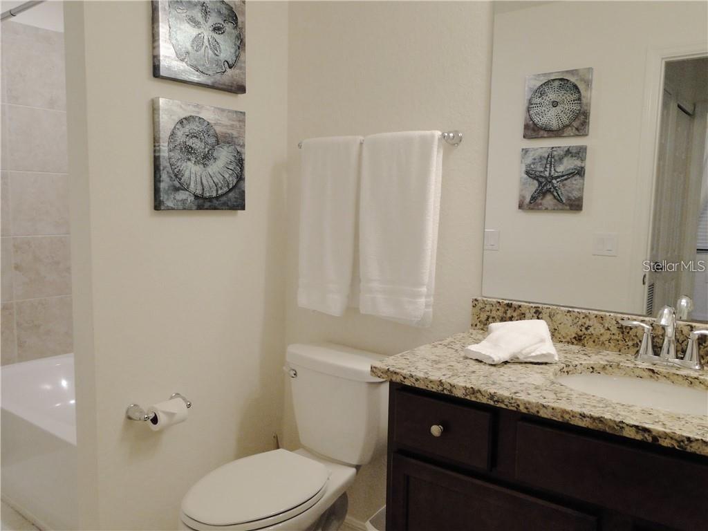 Image 20 of 39 For 16804 Vardon Terrace 105