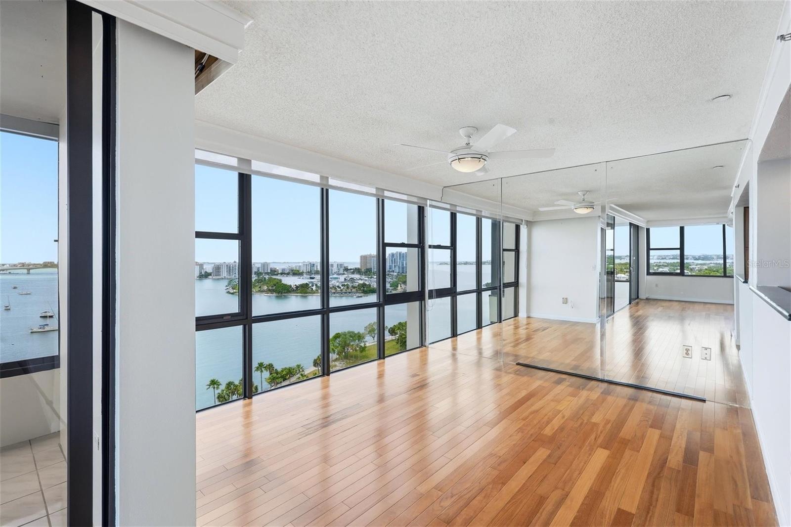 Image 7 of 46 For 770 Palm Avenue 1501