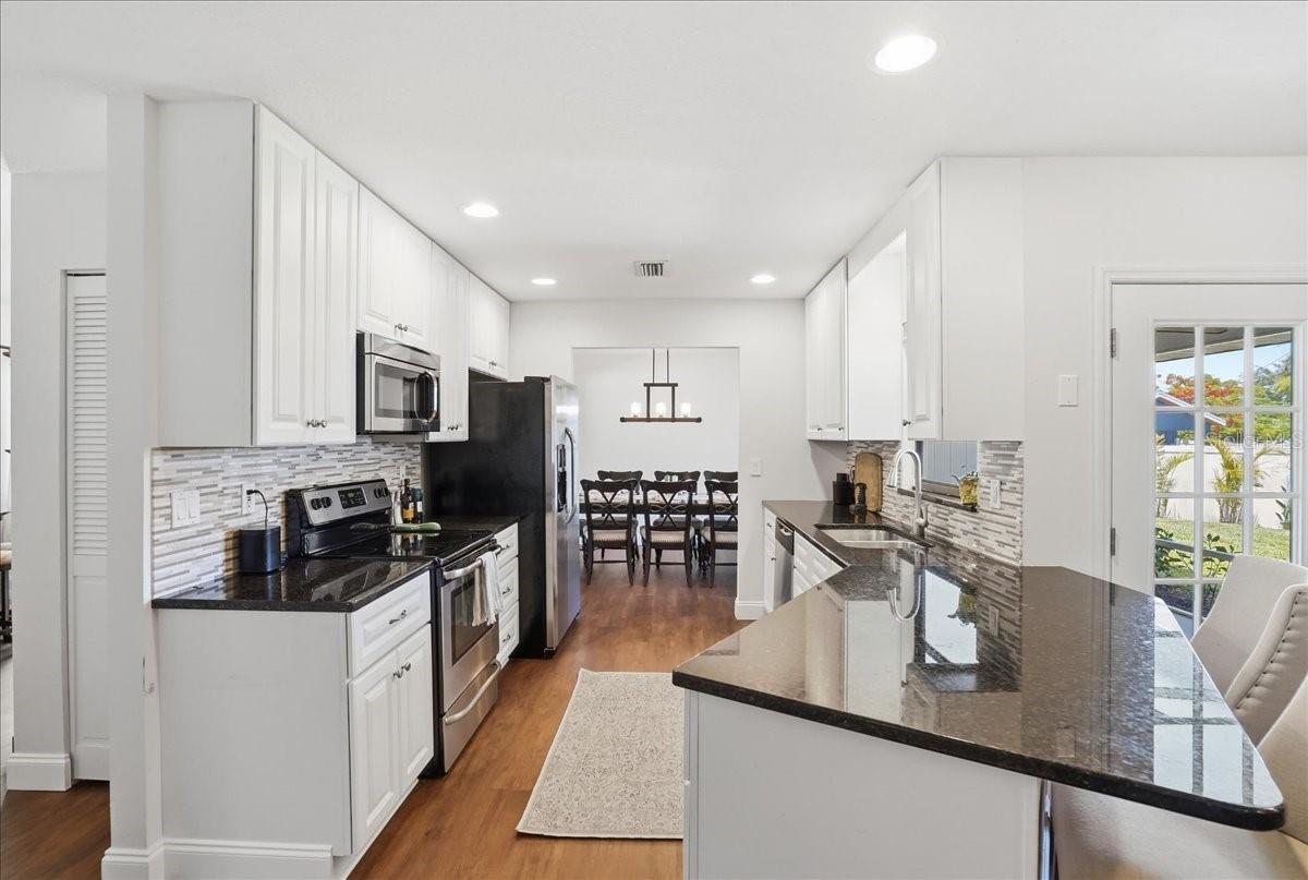 Image 13 of 72 For 4503 4th Avenue Drive E