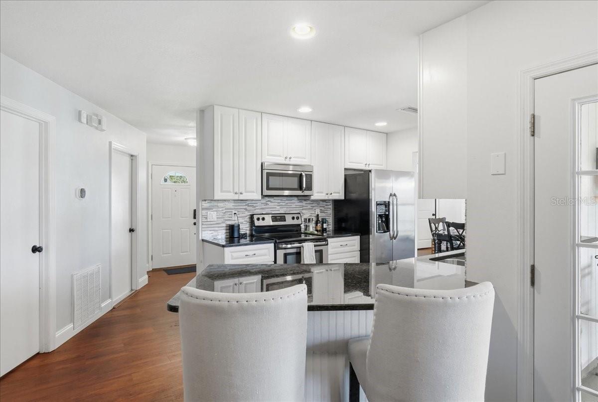 Image 14 of 72 For 4503 4th Avenue Drive E