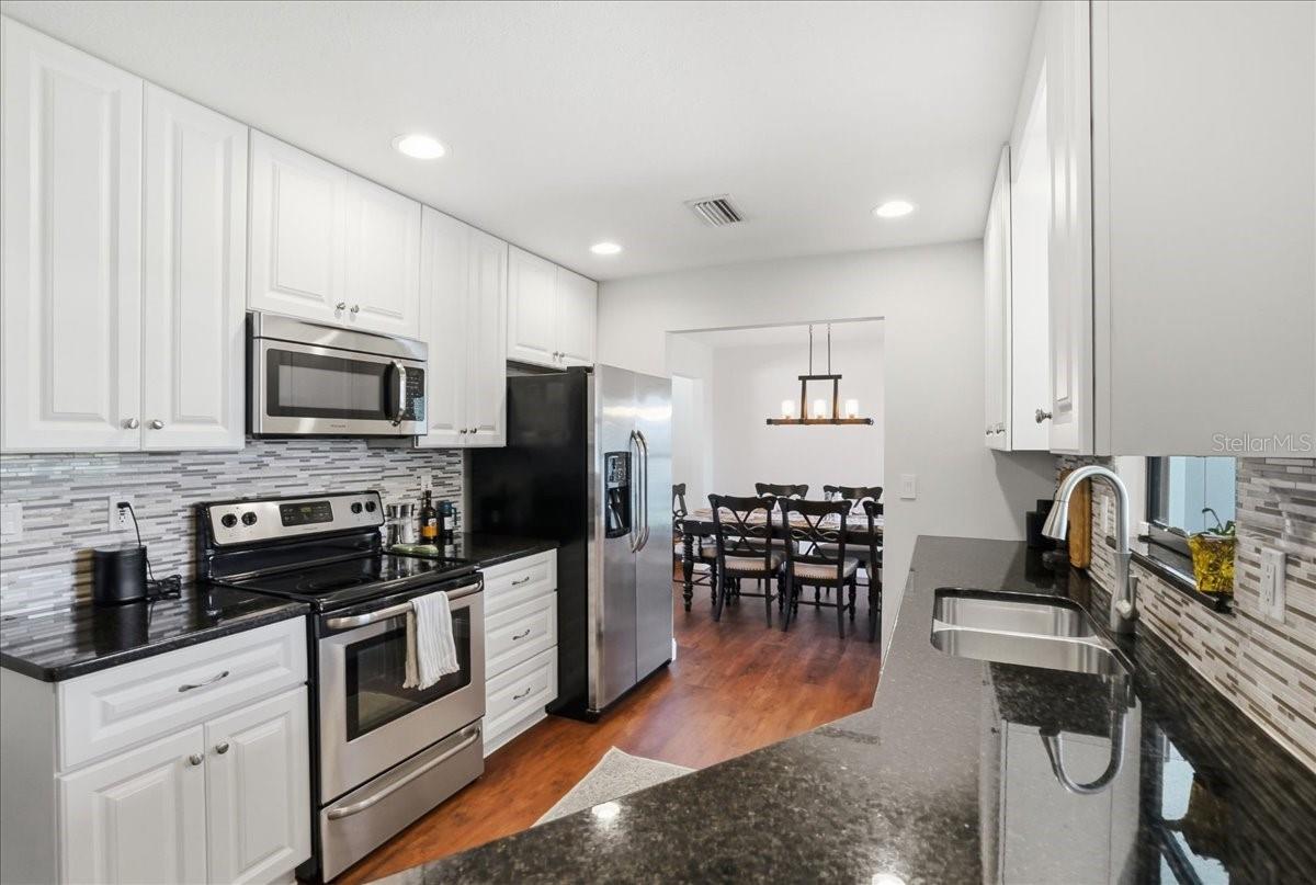 Image 15 of 72 For 4503 4th Avenue Drive E