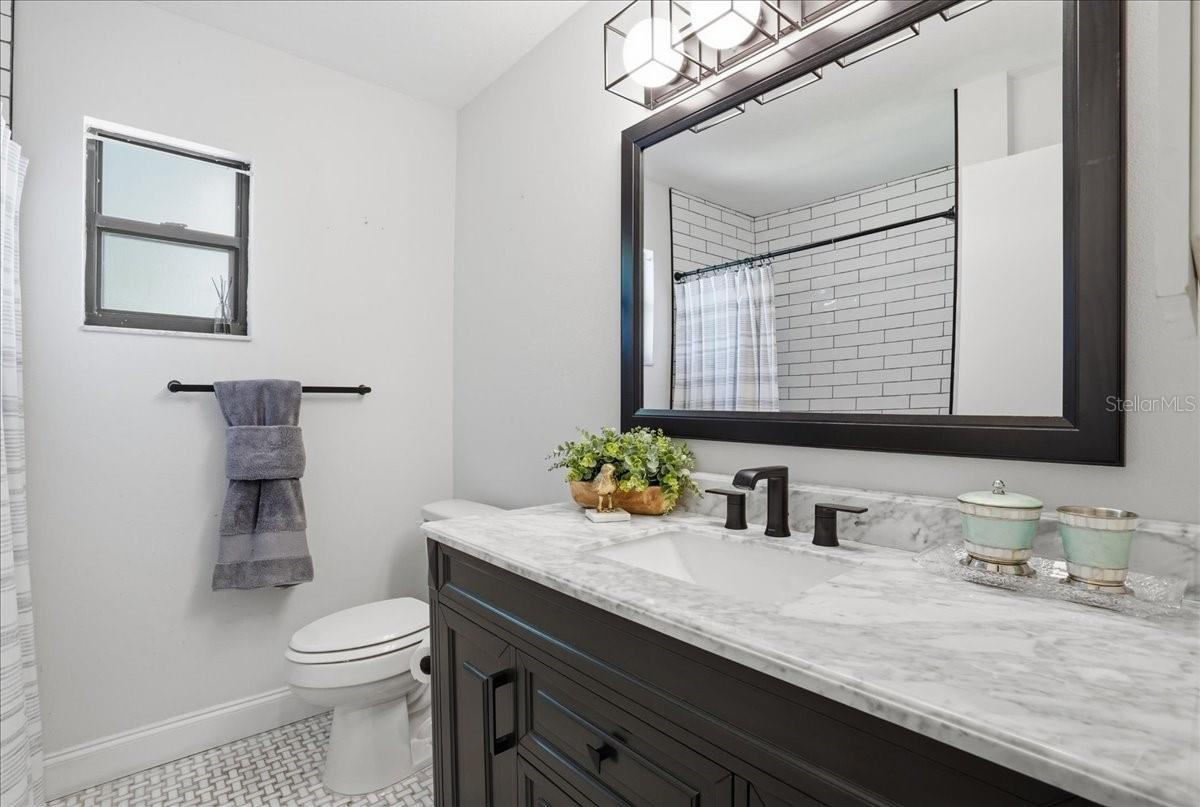 Image 20 of 72 For 4503 4th Avenue Drive E