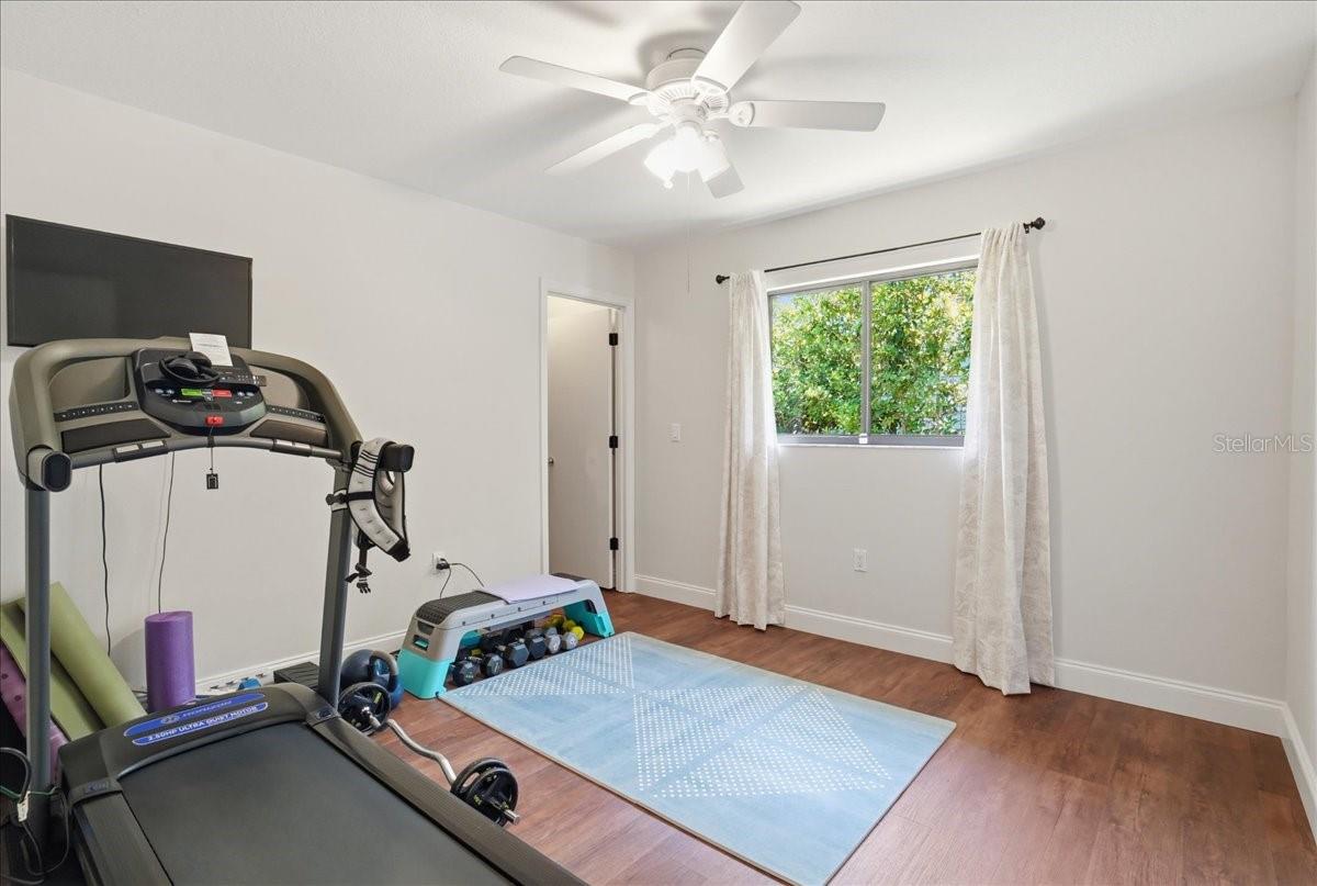 Image 24 of 72 For 4503 4th Avenue Drive E