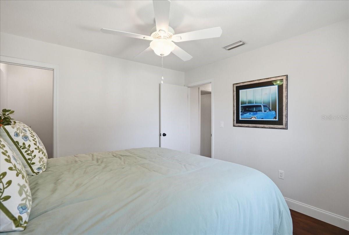 Image 28 of 72 For 4503 4th Avenue Drive E