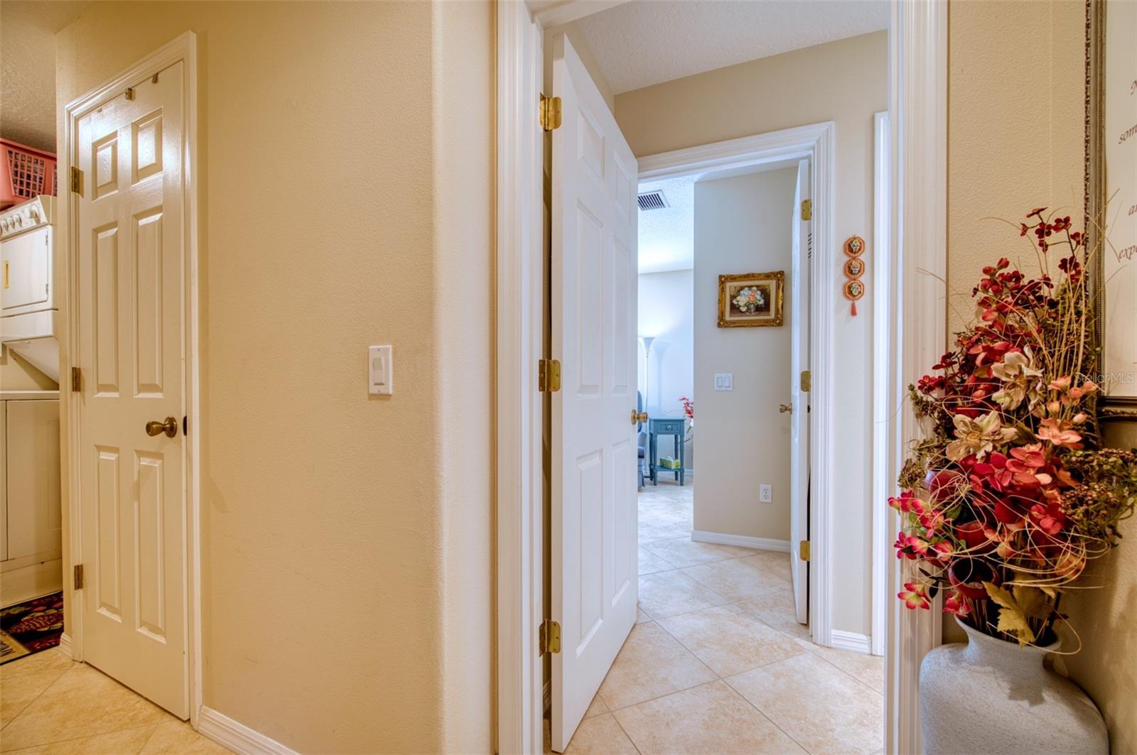 Image 11 of 22 For 541 Falkland Road