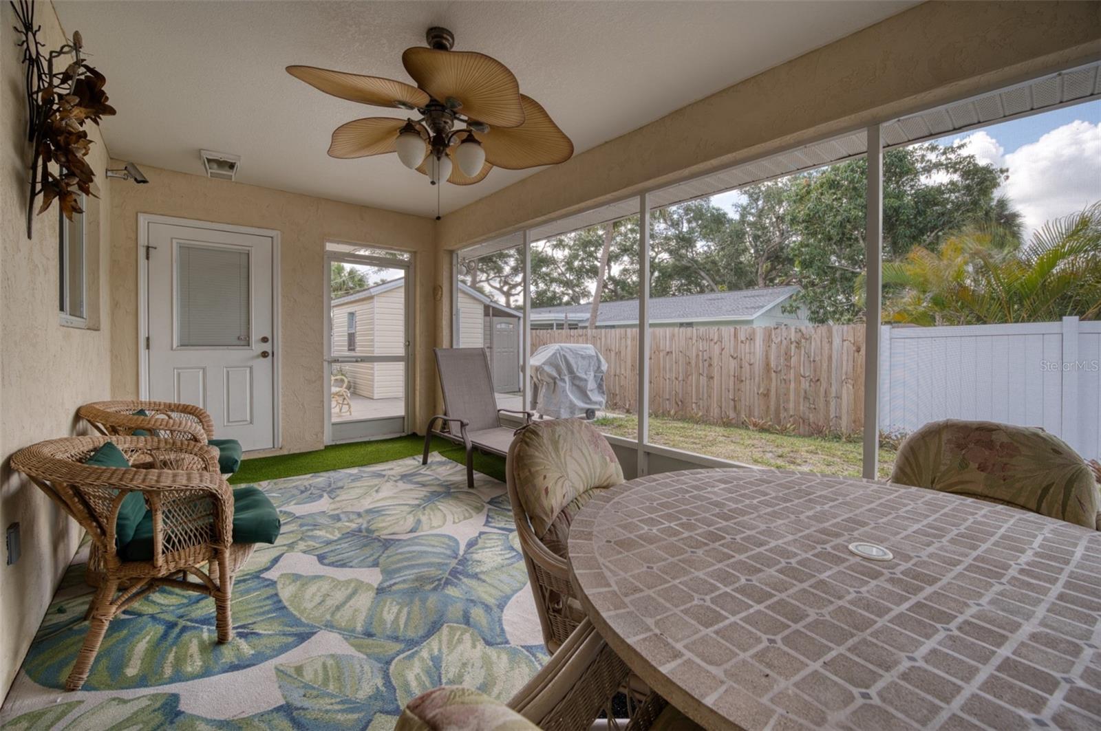 Image 19 of 22 For 541 Falkland Road