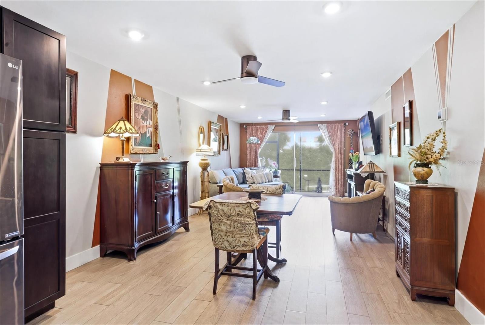 Image 14 of 43 For 1650 Pine Tree Lane 103