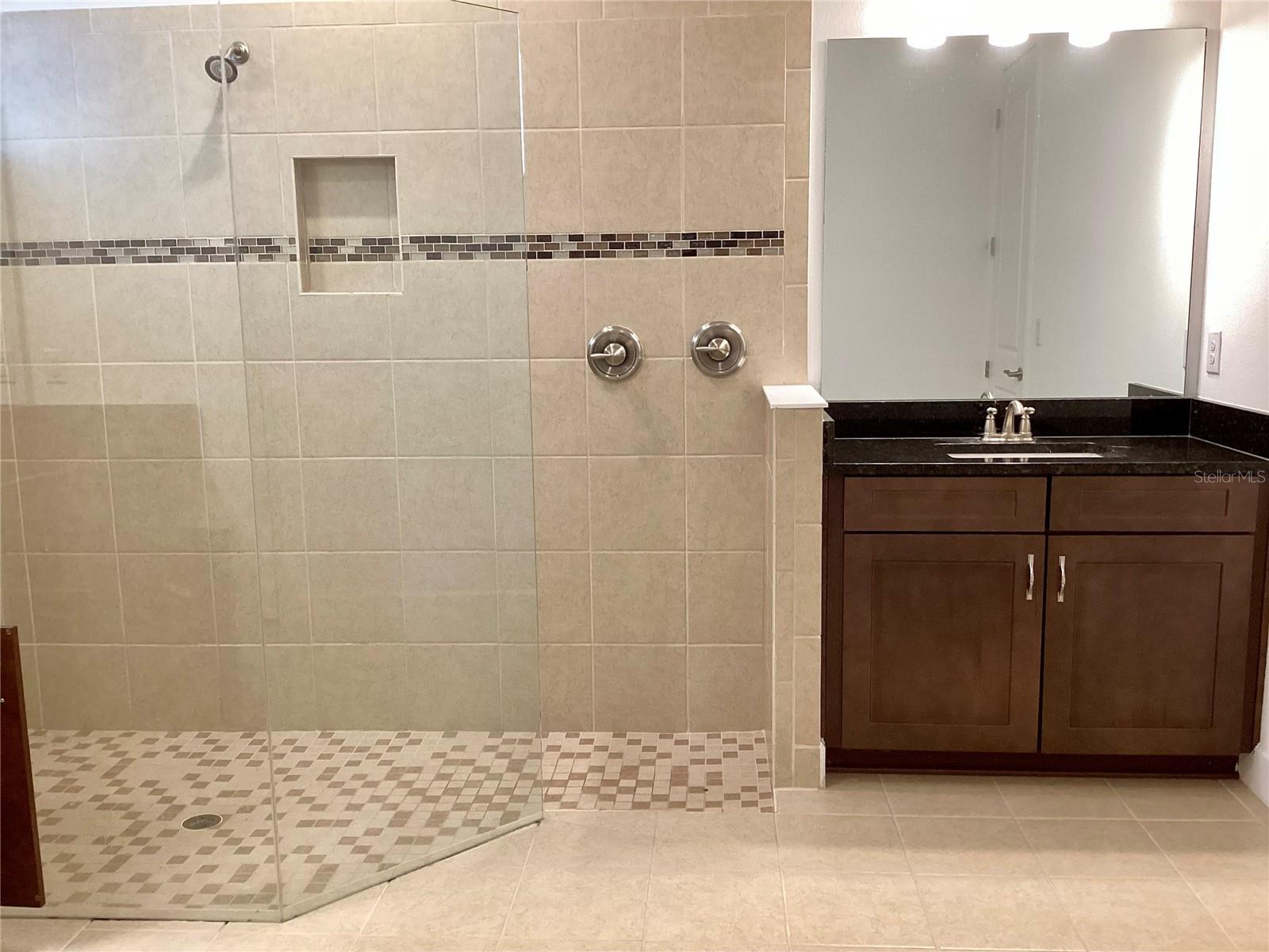 Image 7 of 17 For 10705 Fieldstone Drive
