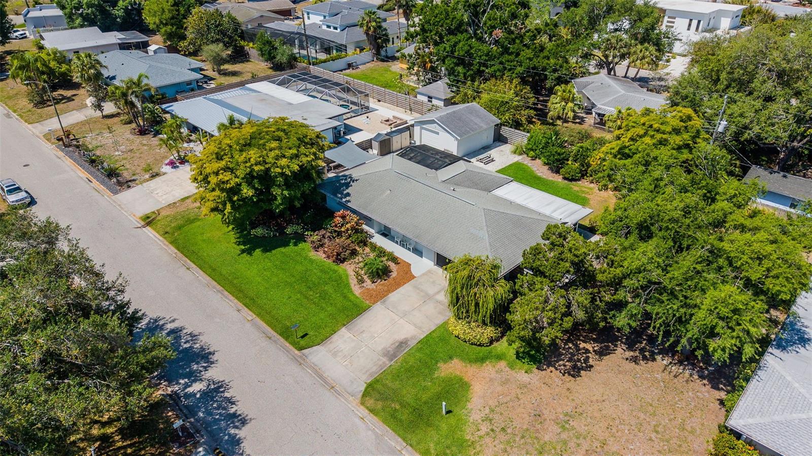 Details for 2747 Jefferson Circle, SARASOTA, FL 34239
