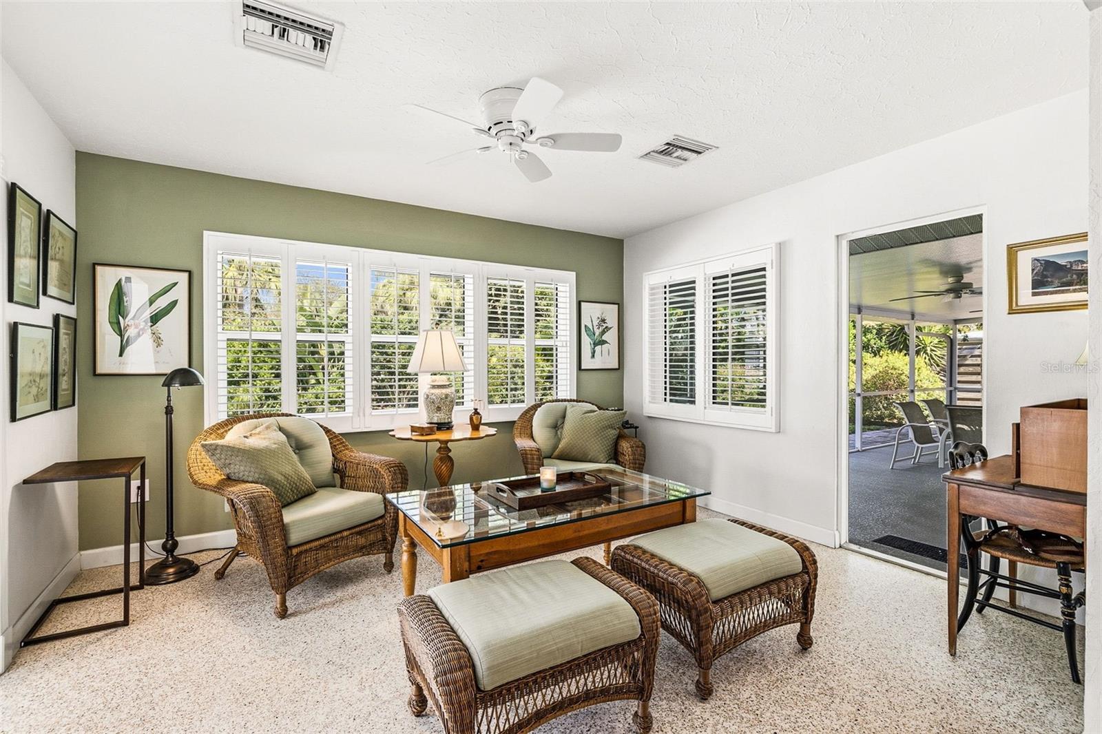 Image 12 of 41 For 2747 Jefferson Circle