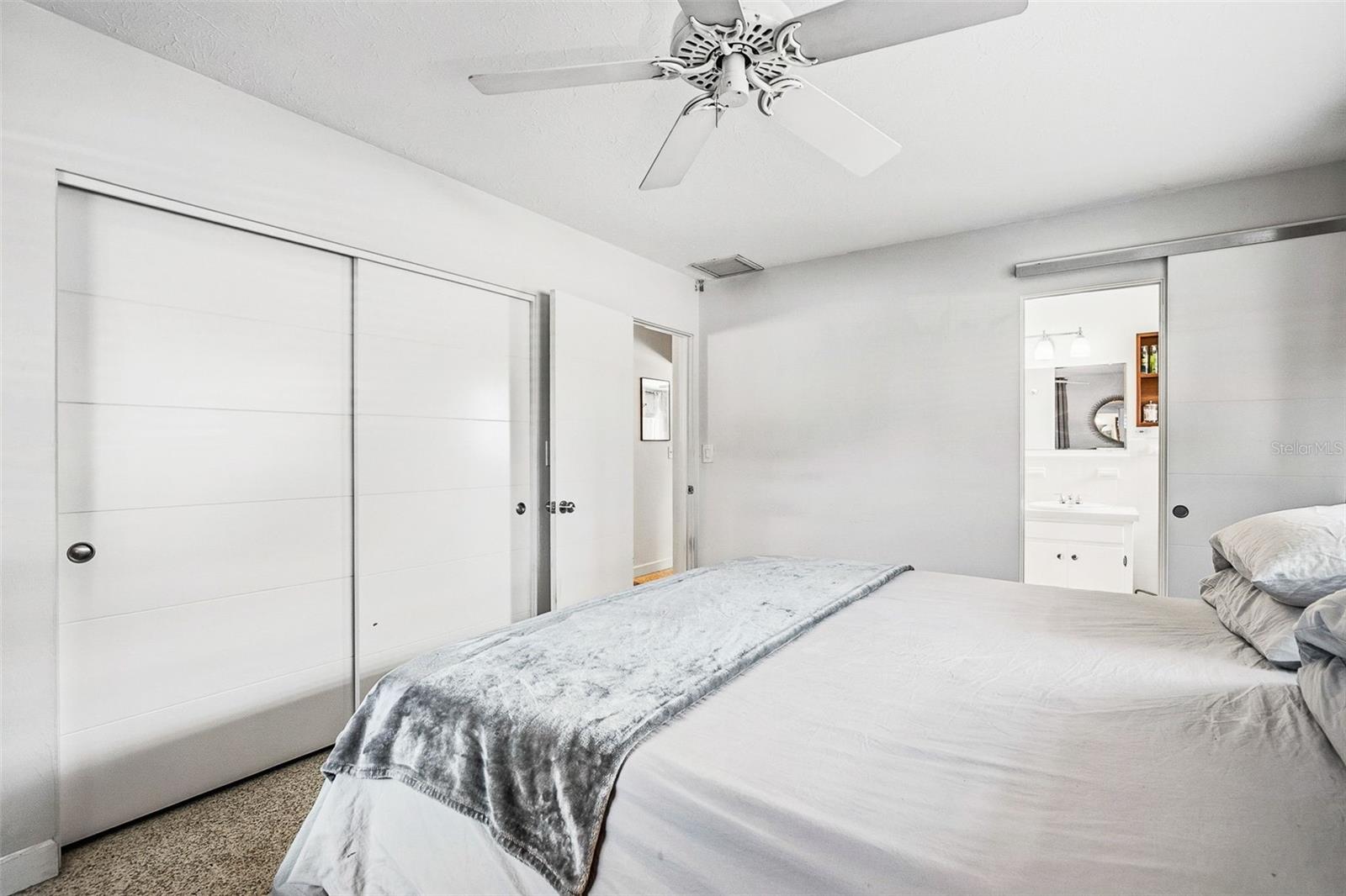 Image 19 of 41 For 2747 Jefferson Circle