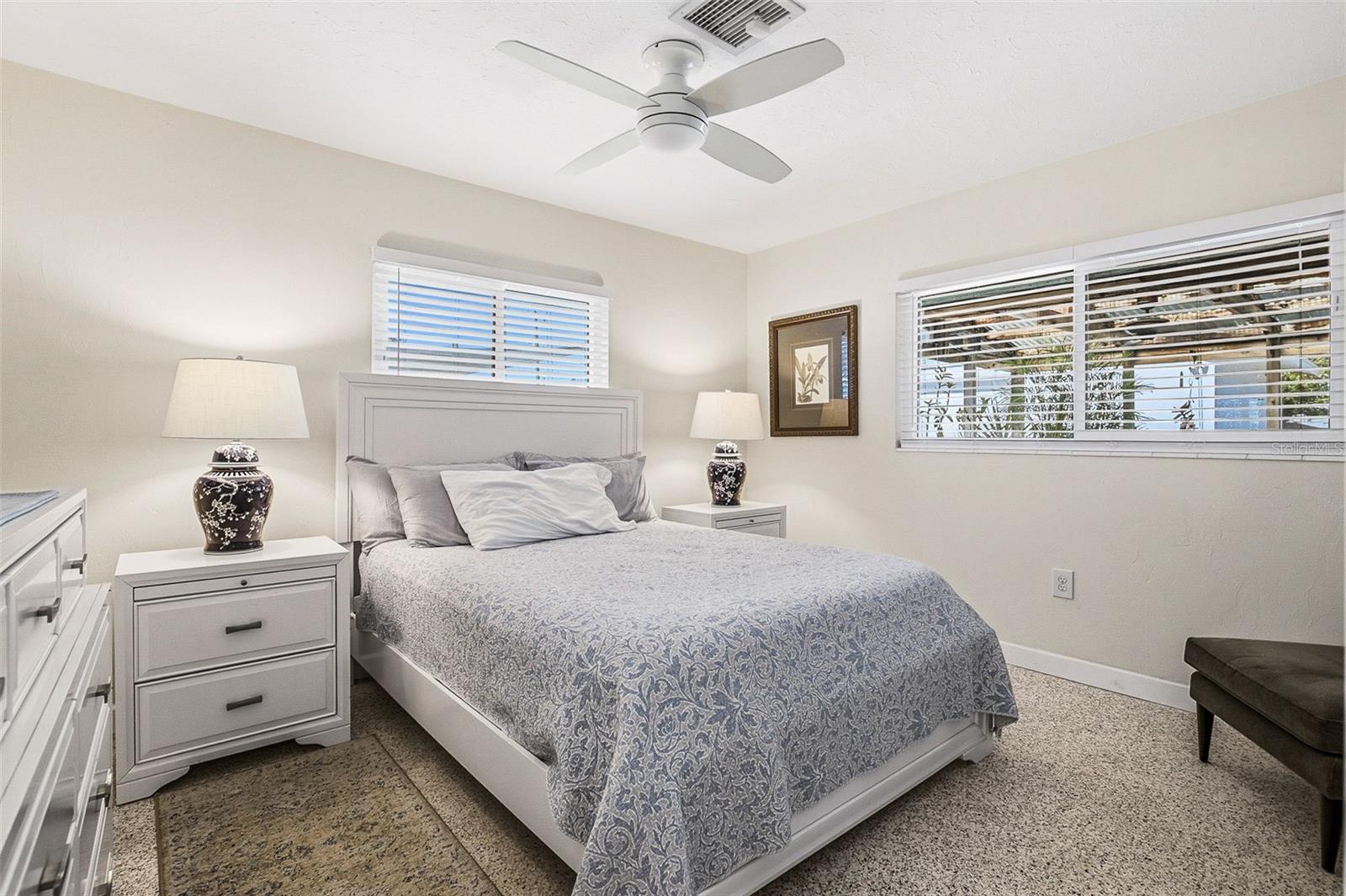 Image 22 of 41 For 2747 Jefferson Circle