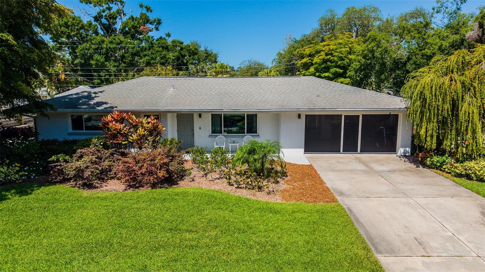 Image 3 of 41 For 2747 Jefferson Circle