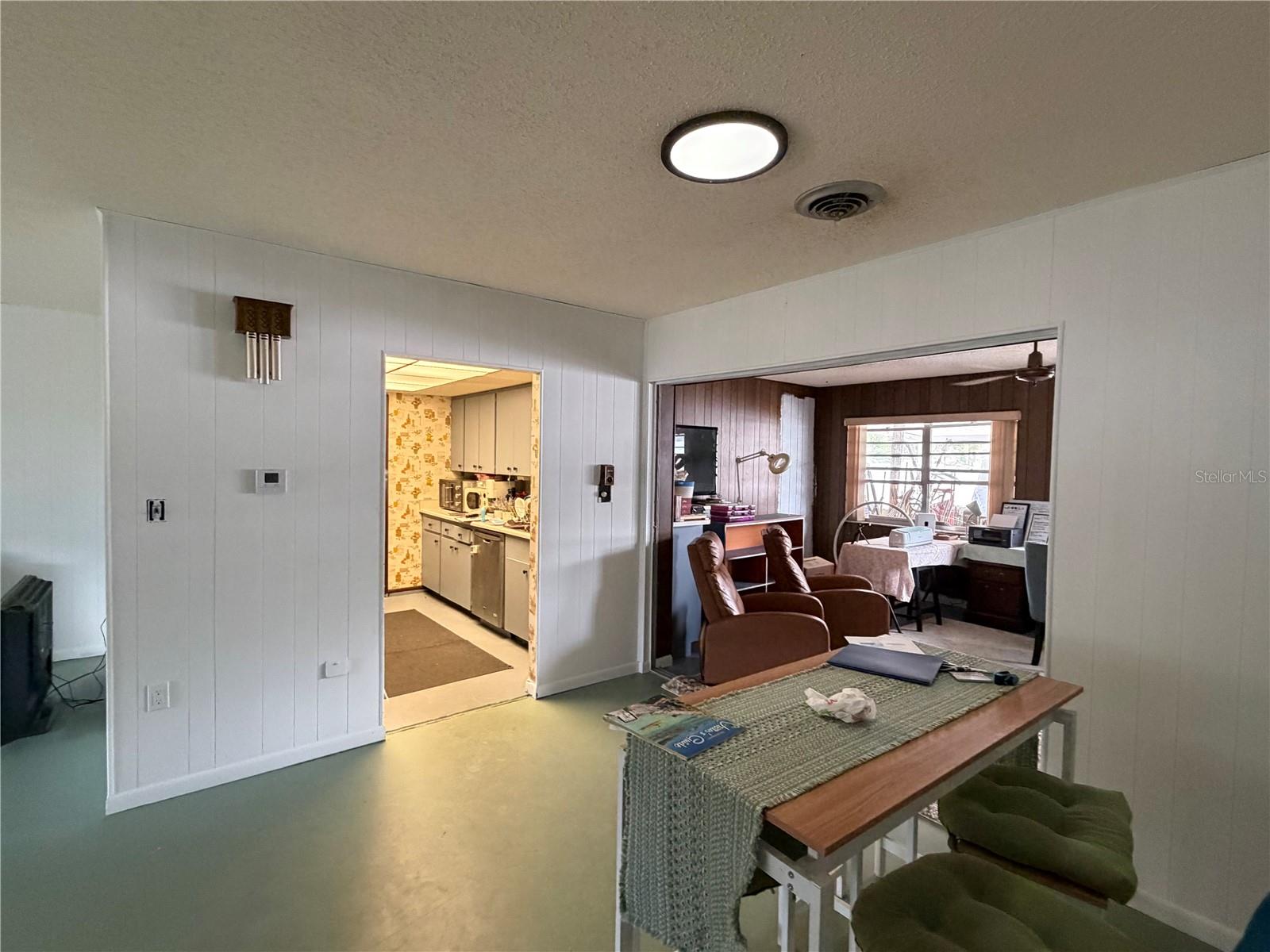Image 11 of 24 For 1500 Rossanne Place