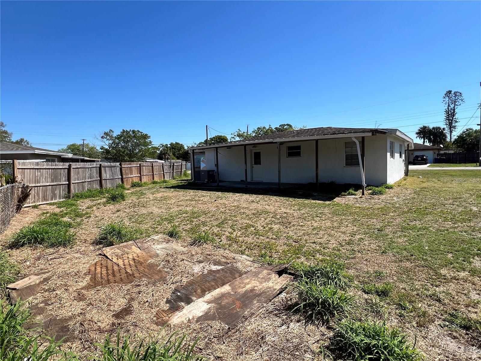 Image 22 of 24 For 3112 Savoy Way