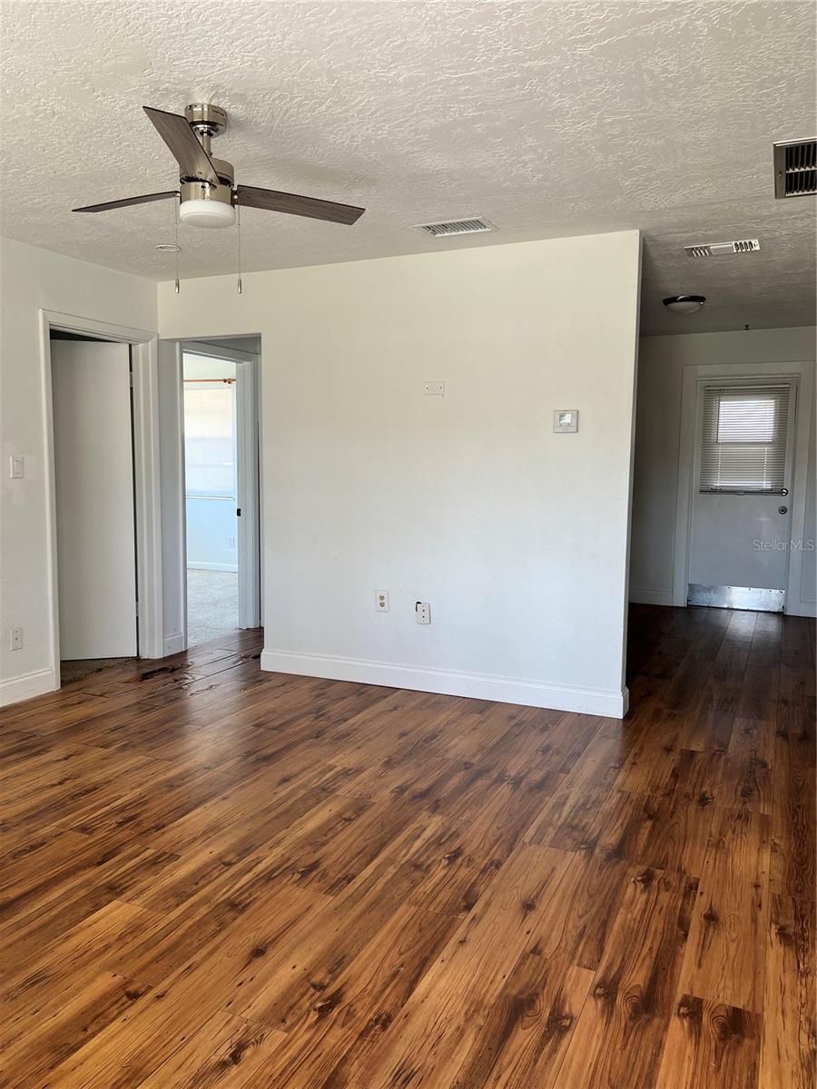 Image 7 of 24 For 3112 Savoy Way