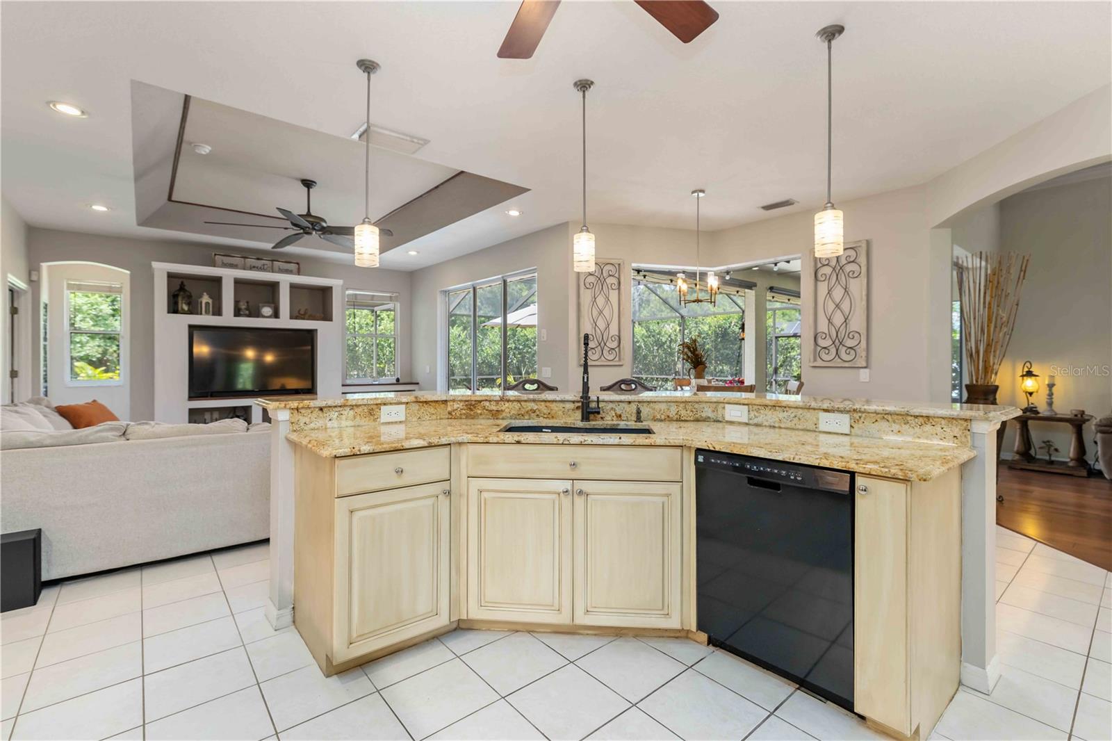 Image 18 of 50 For 13720 18th Place E