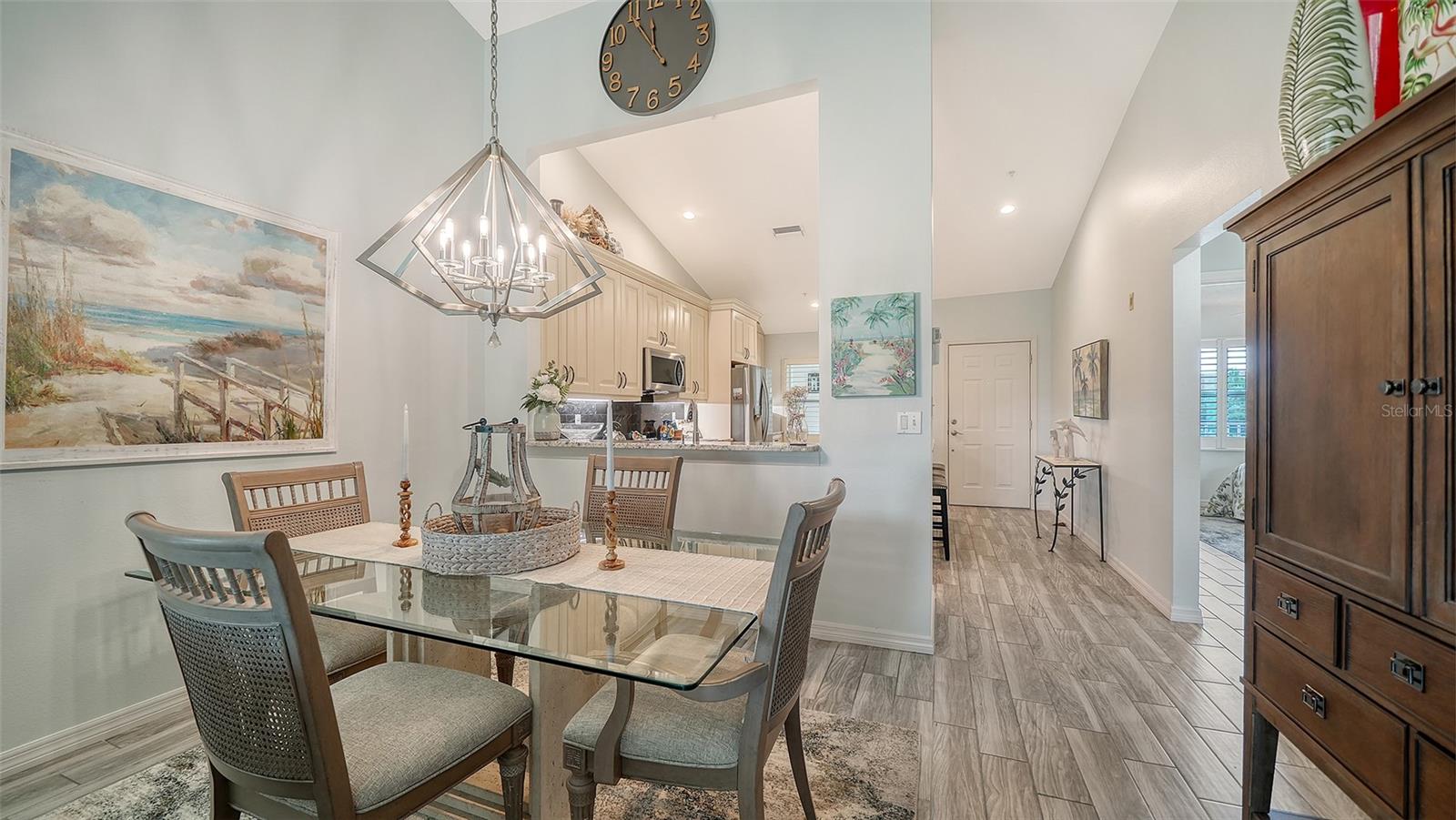 Image 16 of 70 For 8750 Olde Hickory Avenue 9305