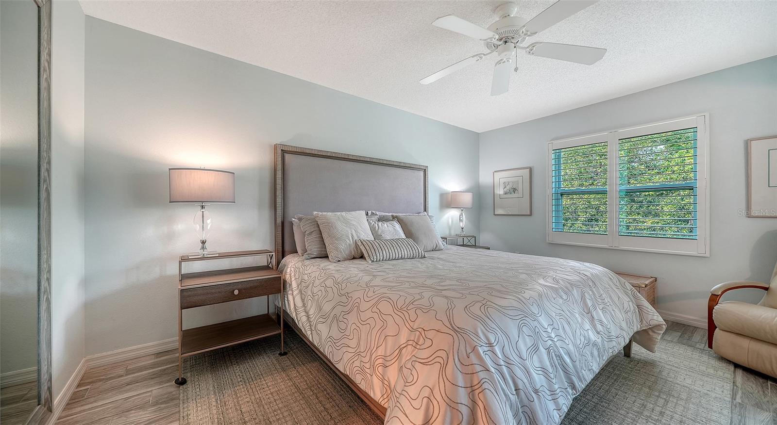 Image 26 of 70 For 8750 Olde Hickory Avenue 9305