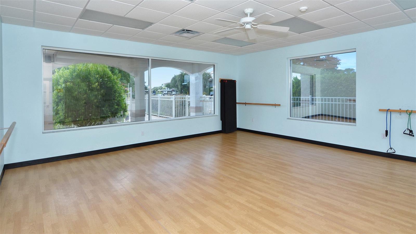 Image 56 of 70 For 8750 Olde Hickory Avenue 9305