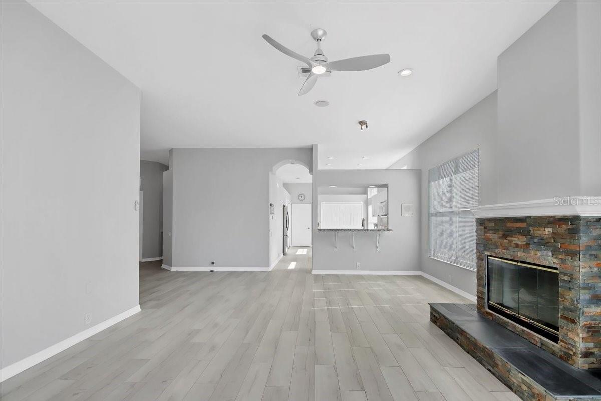 Image 5 of 19 For 6714 Hickory Hammock Circle