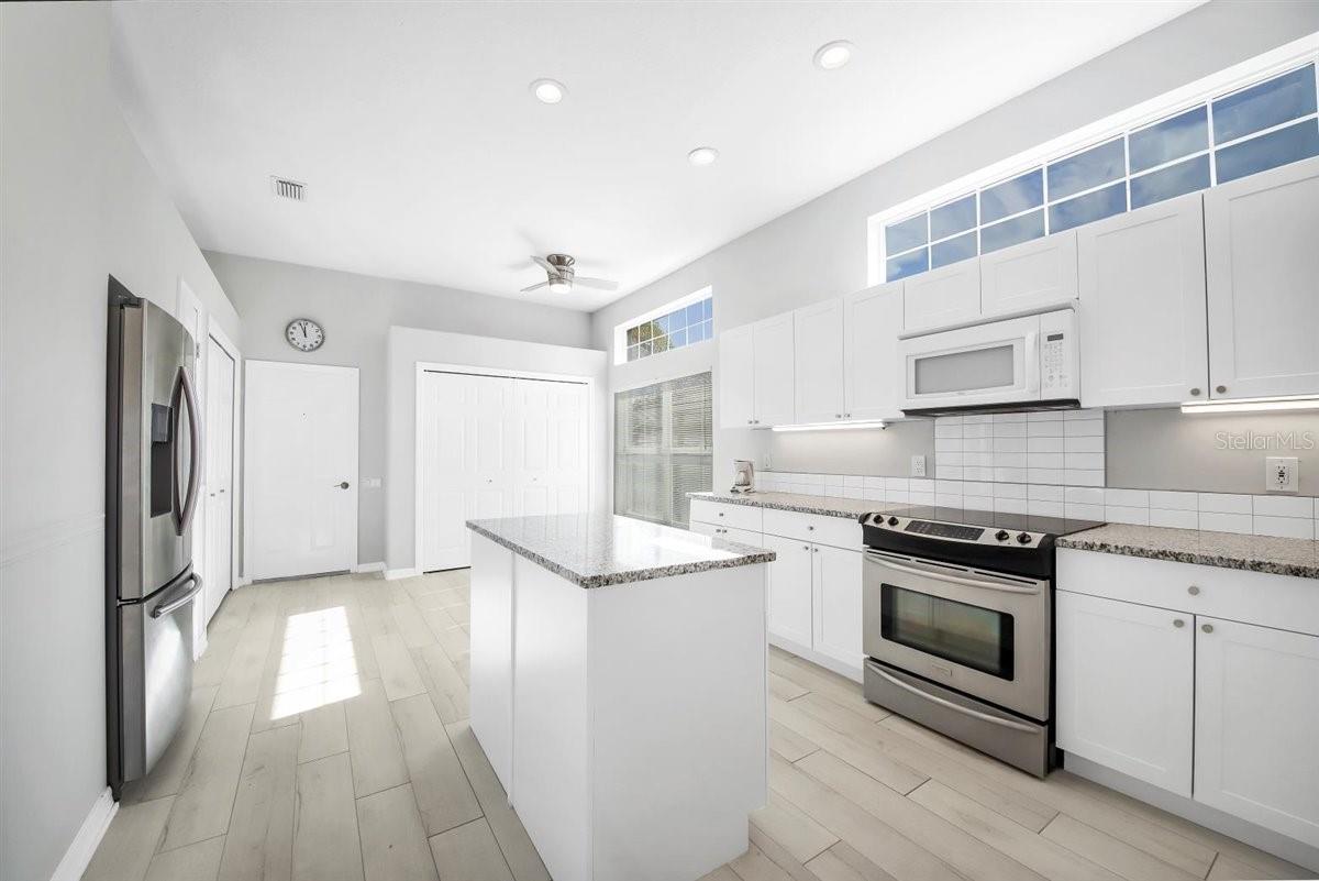 Image 7 of 19 For 6714 Hickory Hammock Circle
