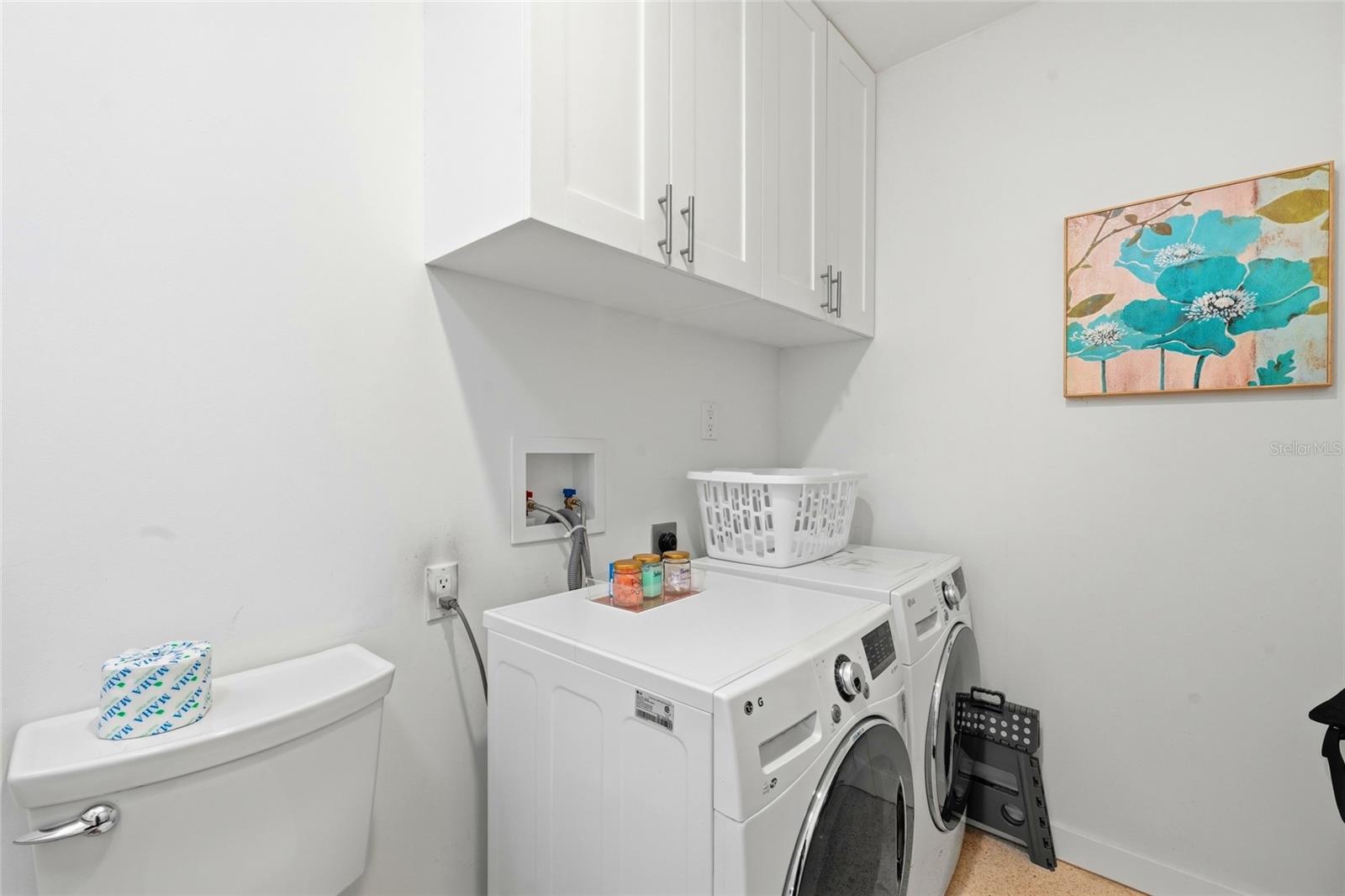 Image 19 of 42 For 845 Highland Street