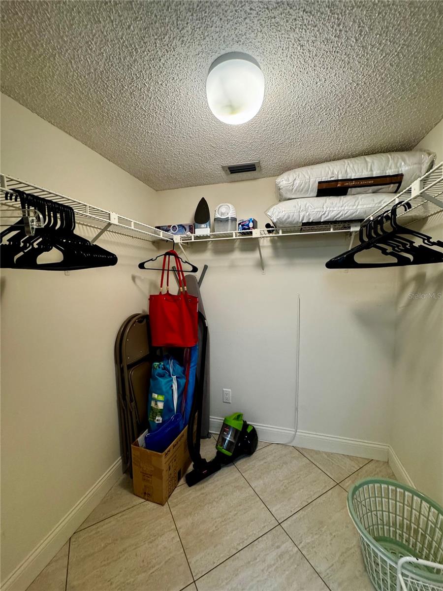 Image 14 of 38 For 4377 Longmeadow  7